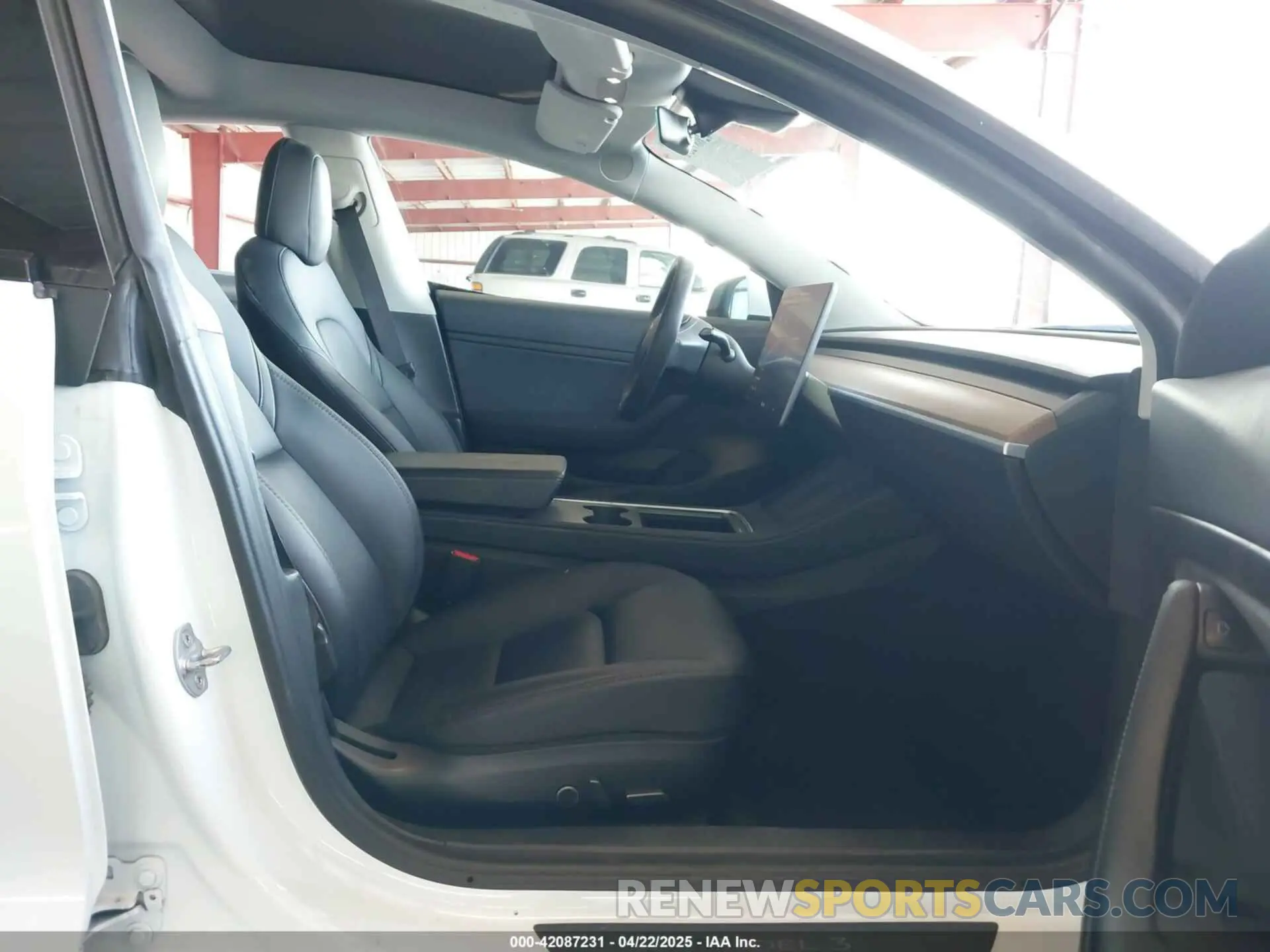 5 fotografías del automóvil dañado 5YJ3E1EA2MF877005 TESLA MODEL 3 2021