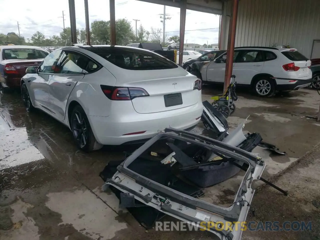 3 fotografías del automóvil dañado 5YJ3E1EA2MF923416 TESLA MODEL 3 2021