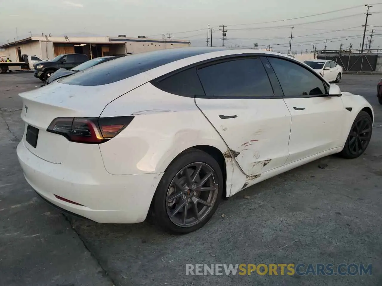 3 fotografías del automóvil dañado 5YJ3E1EA2MF940376 TESLA MODEL 3 2021