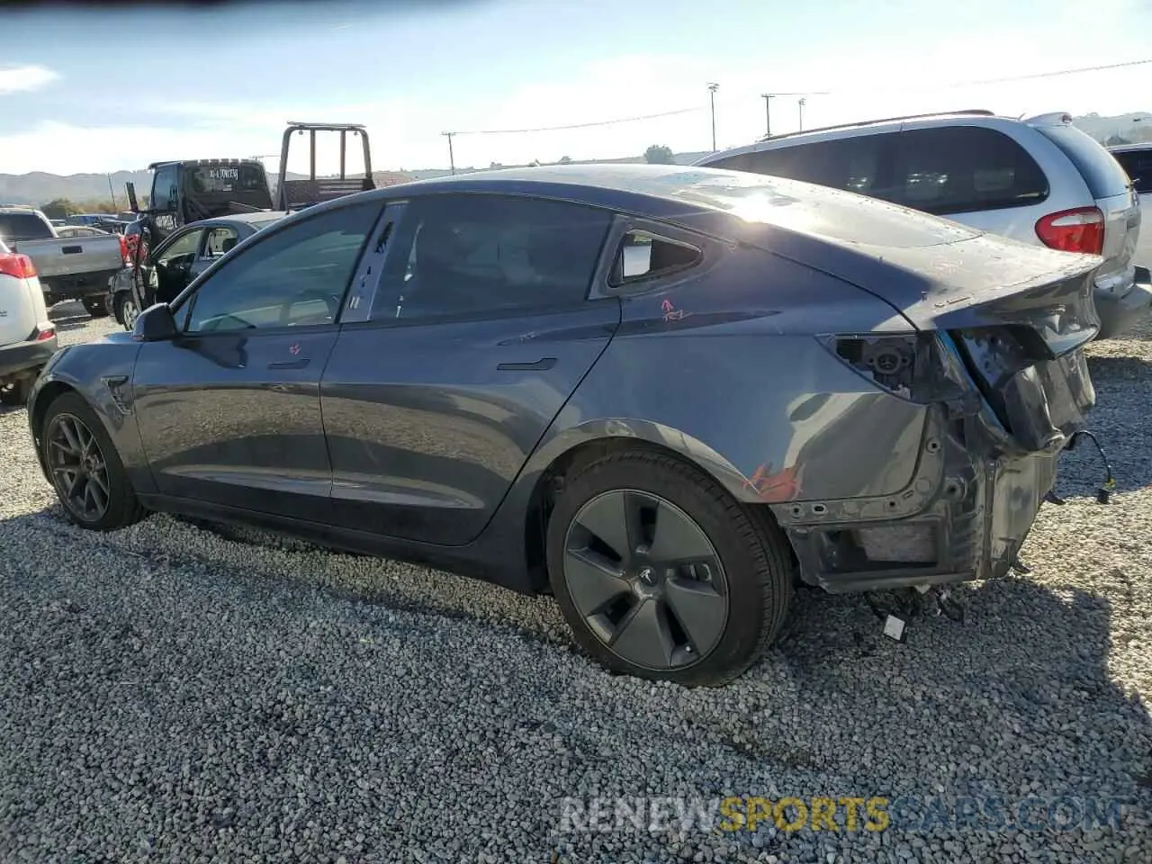 2 fotografías del automóvil dañado 5YJ3E1EA3MF017419 TESLA MODEL 3 2021