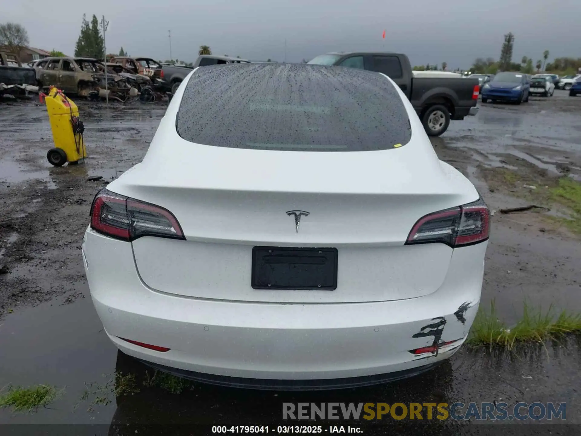16 fotografías del automóvil dañado 5YJ3E1EA3MF032180 TESLA MODEL 3 2021