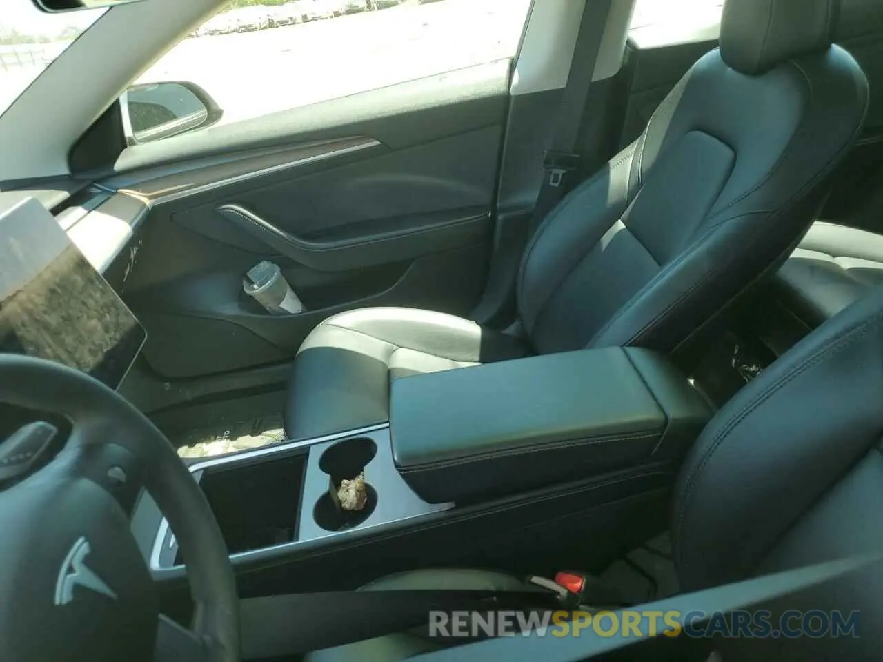 8 fotografías del automóvil dañado 5YJ3E1EA3MF074879 TESLA MODEL 3 2021