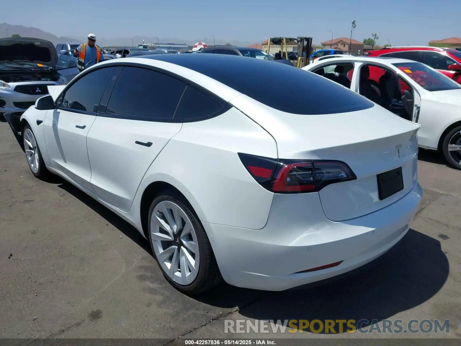 3 fotografías del automóvil dañado 5YJ3E1EA3MF075594 TESLA MODEL 3 2021