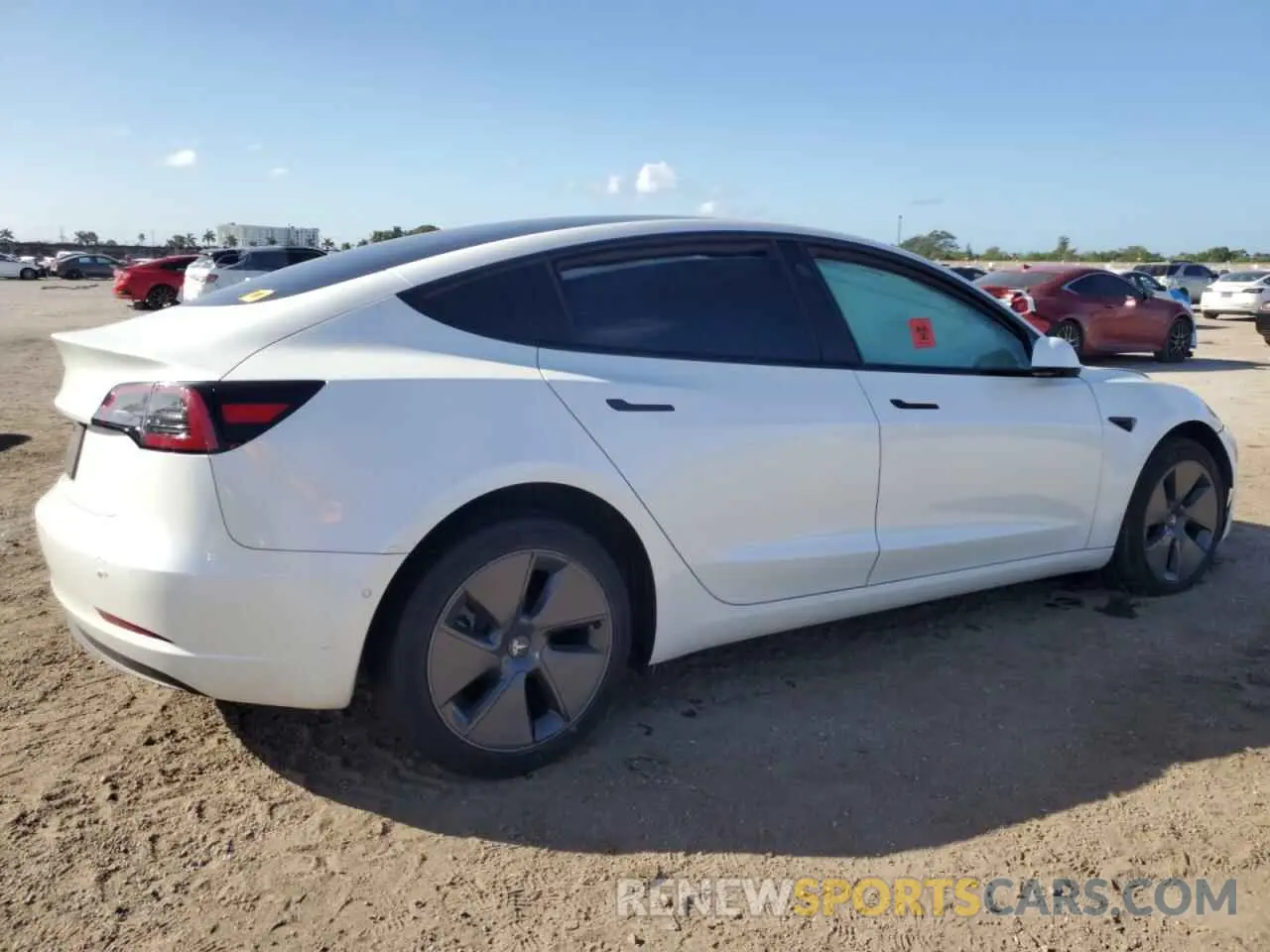 3 fotografías del automóvil dañado 5YJ3E1EA3MF084795 TESLA MODEL 3 2021