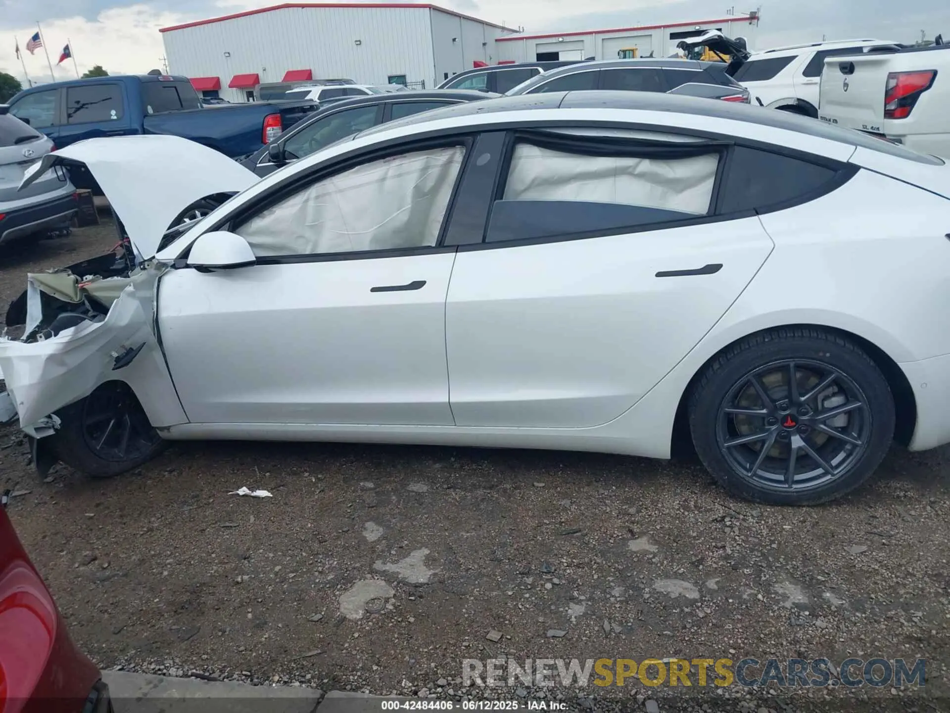 14 fotografías del automóvil dañado 5YJ3E1EA3MF090368 TESLA MODEL 3 2021