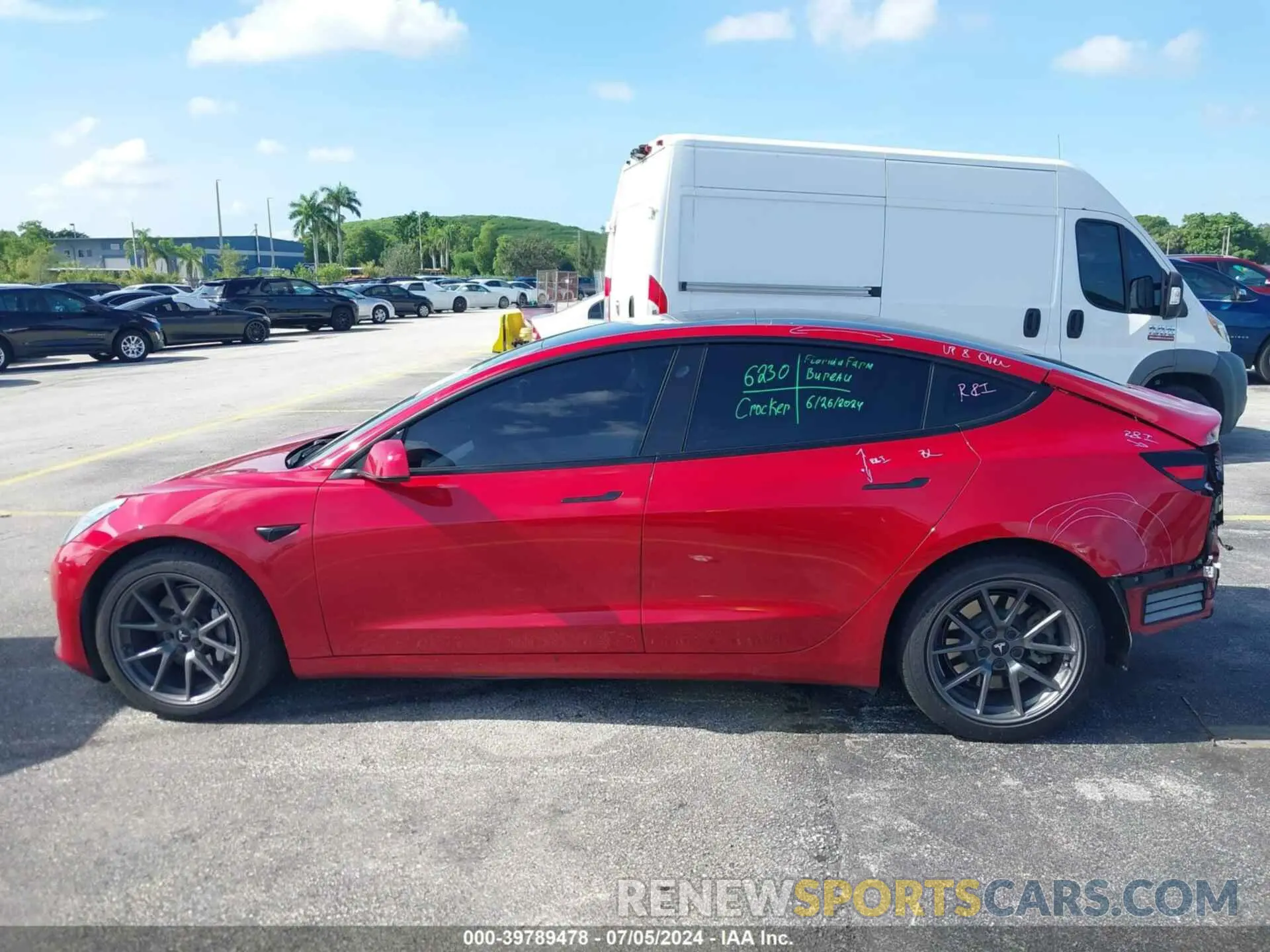14 fotografías del automóvil dañado 5YJ3E1EA3MF843428 TESLA MODEL 3 2021