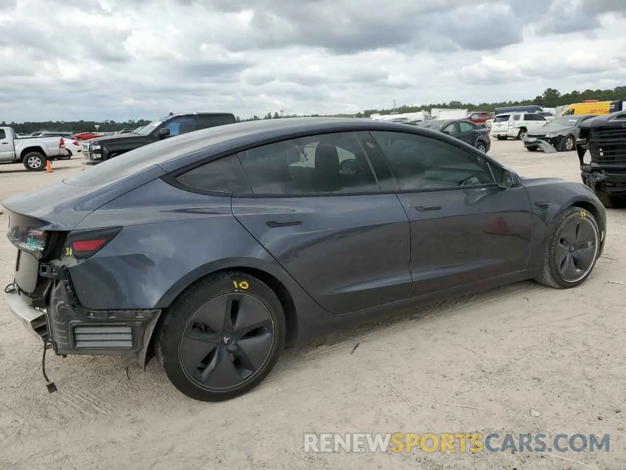 3 fotografías del automóvil dañado 5YJ3E1EA3MF866871 TESLA MODEL 3 2021