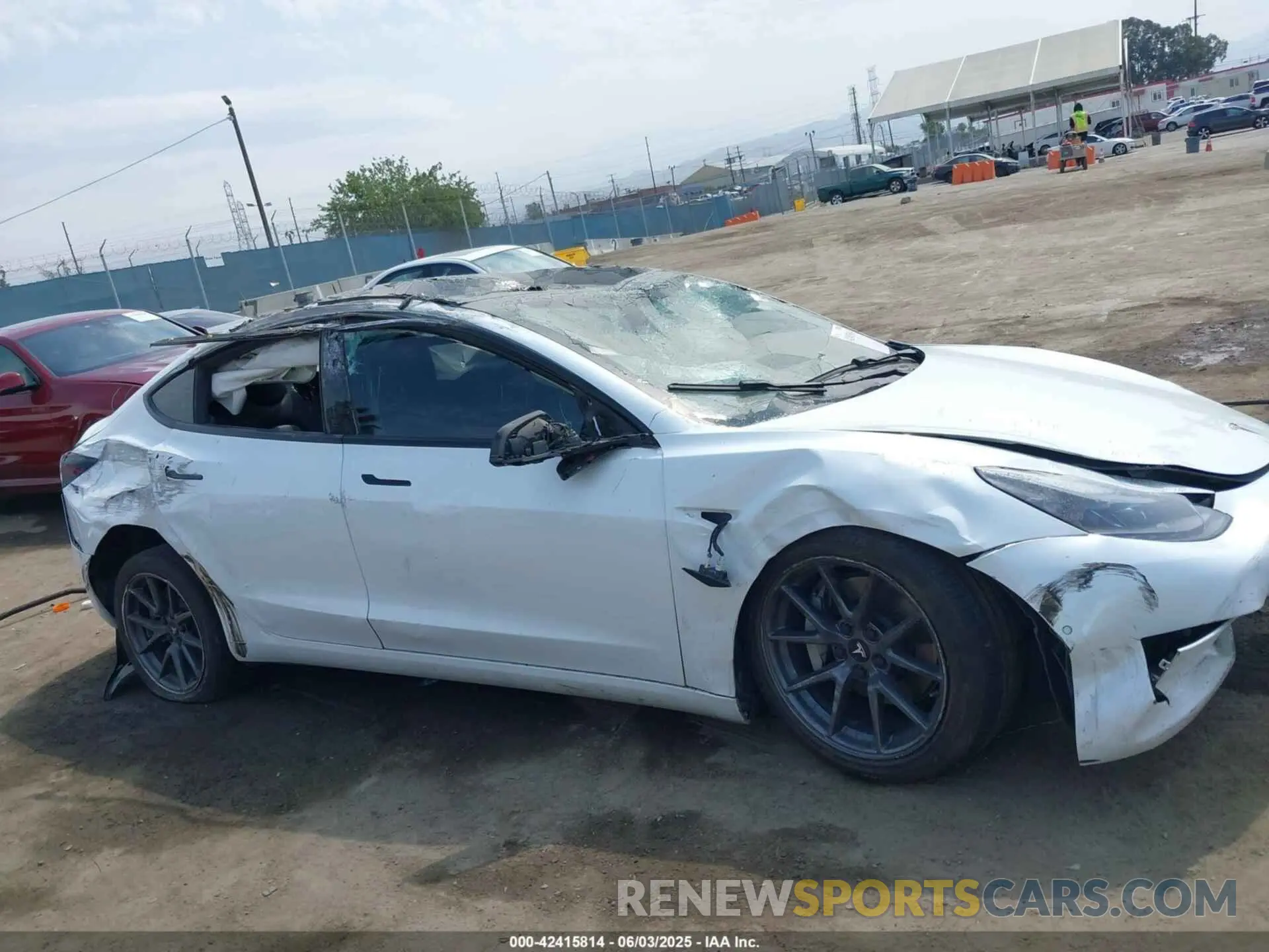 13 fotografías del automóvil dañado 5YJ3E1EA3MF921206 TESLA MODEL 3 2021