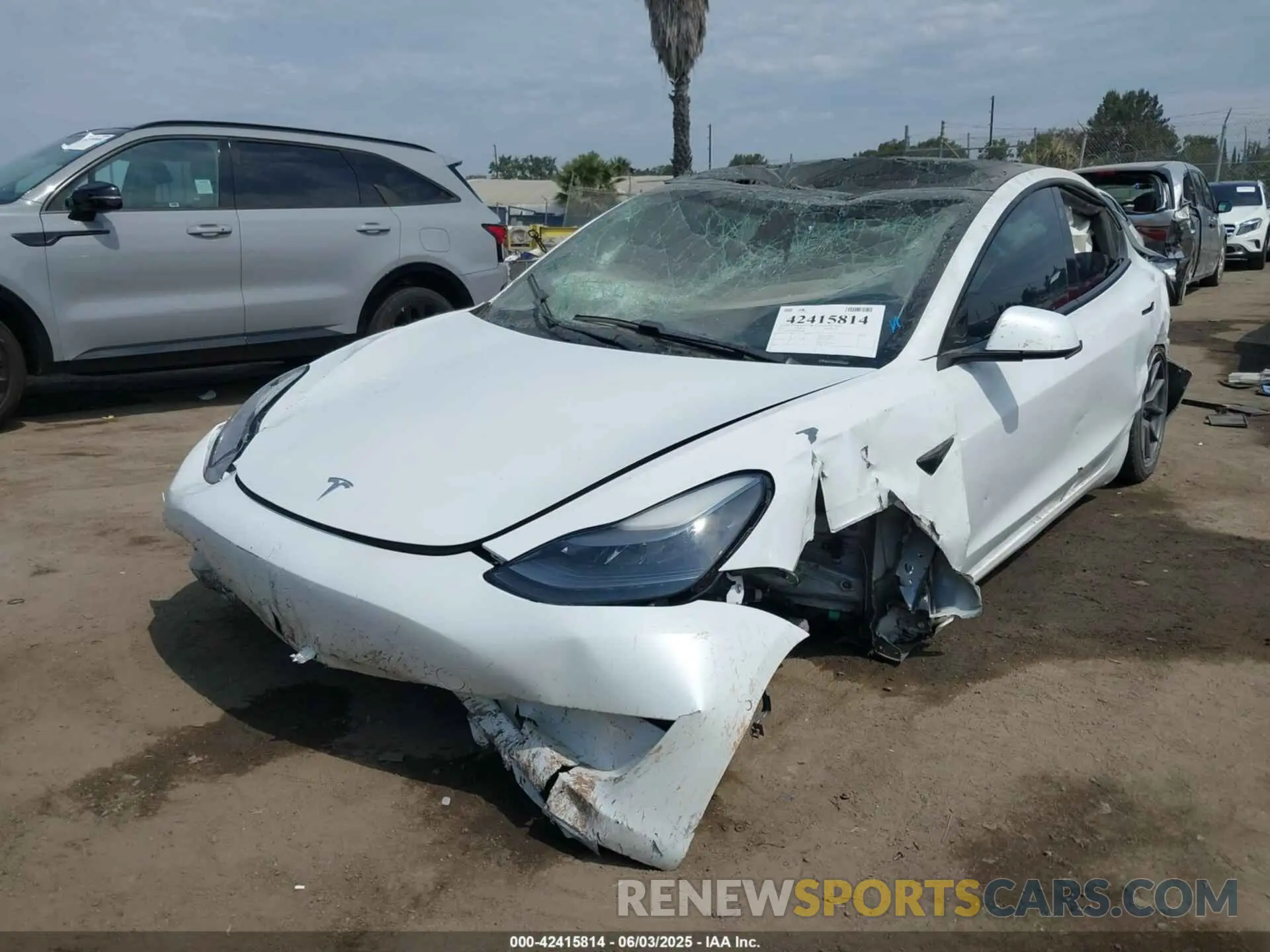 2 fotografías del automóvil dañado 5YJ3E1EA3MF921206 TESLA MODEL 3 2021