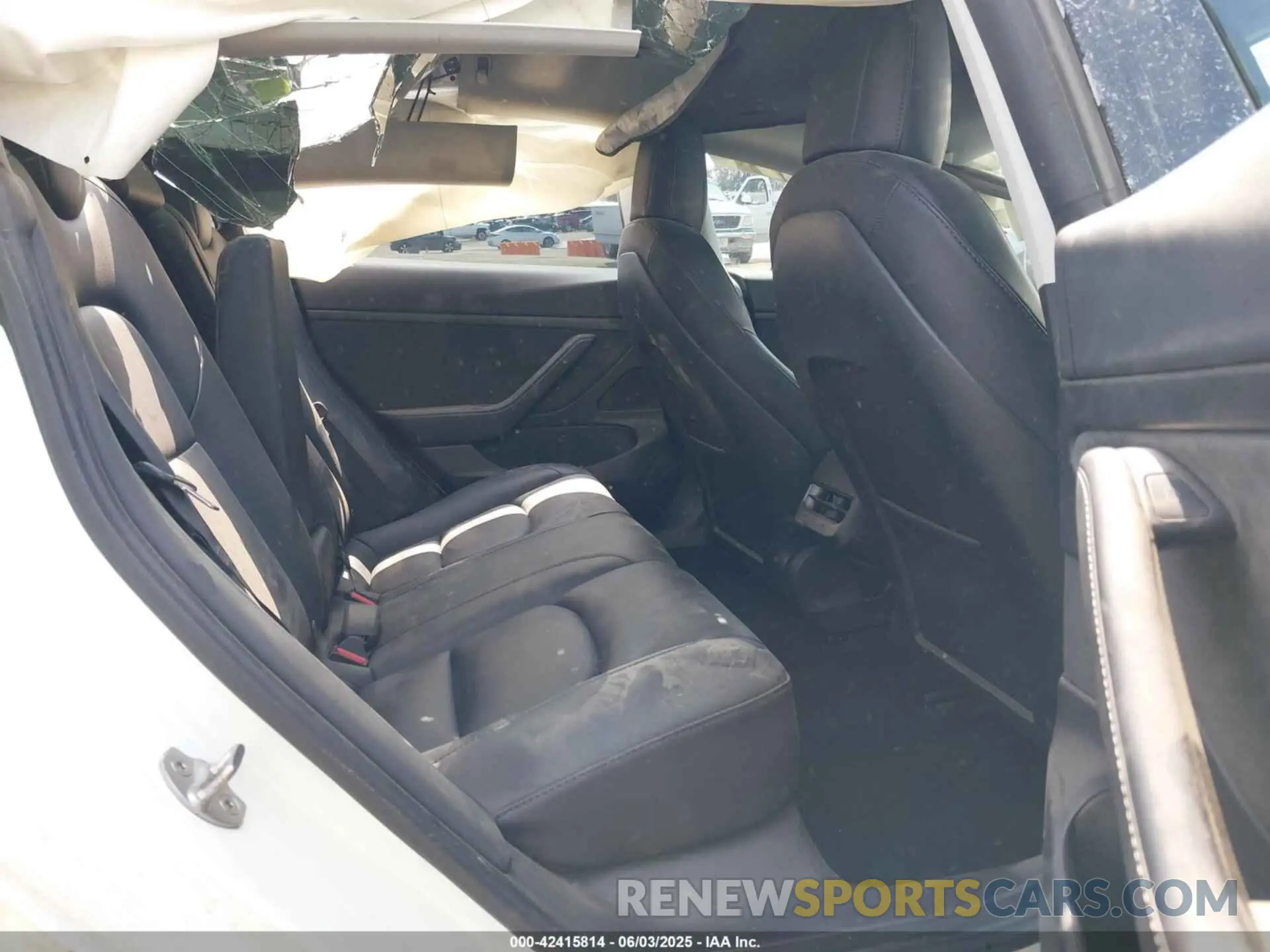 8 fotografías del automóvil dañado 5YJ3E1EA3MF921206 TESLA MODEL 3 2021