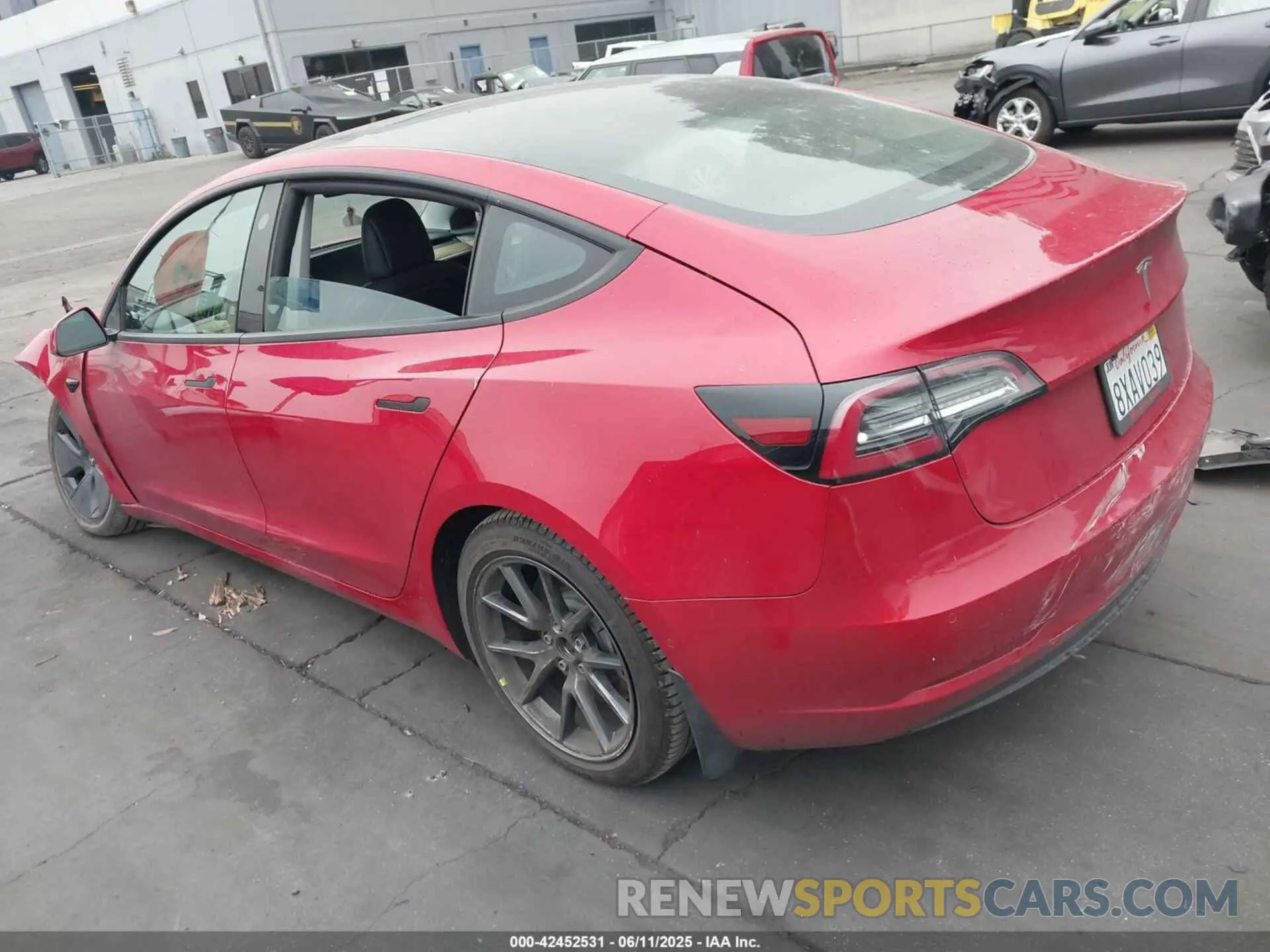 3 fotografías del automóvil dañado 5YJ3E1EA3MF994740 TESLA MODEL 3 2021