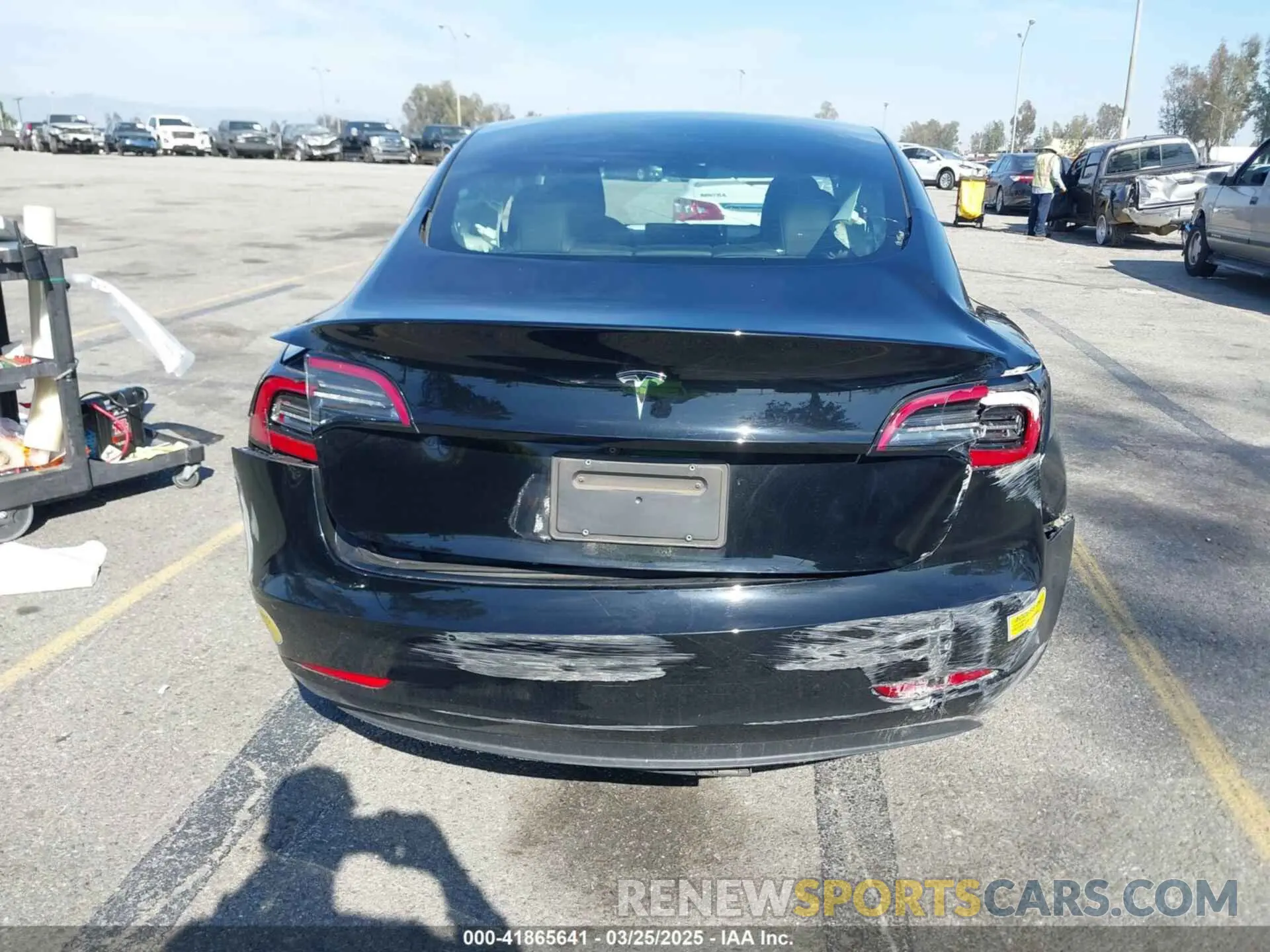 15 fotografías del automóvil dañado 5YJ3E1EA4MF002203 TESLA MODEL 3 2021