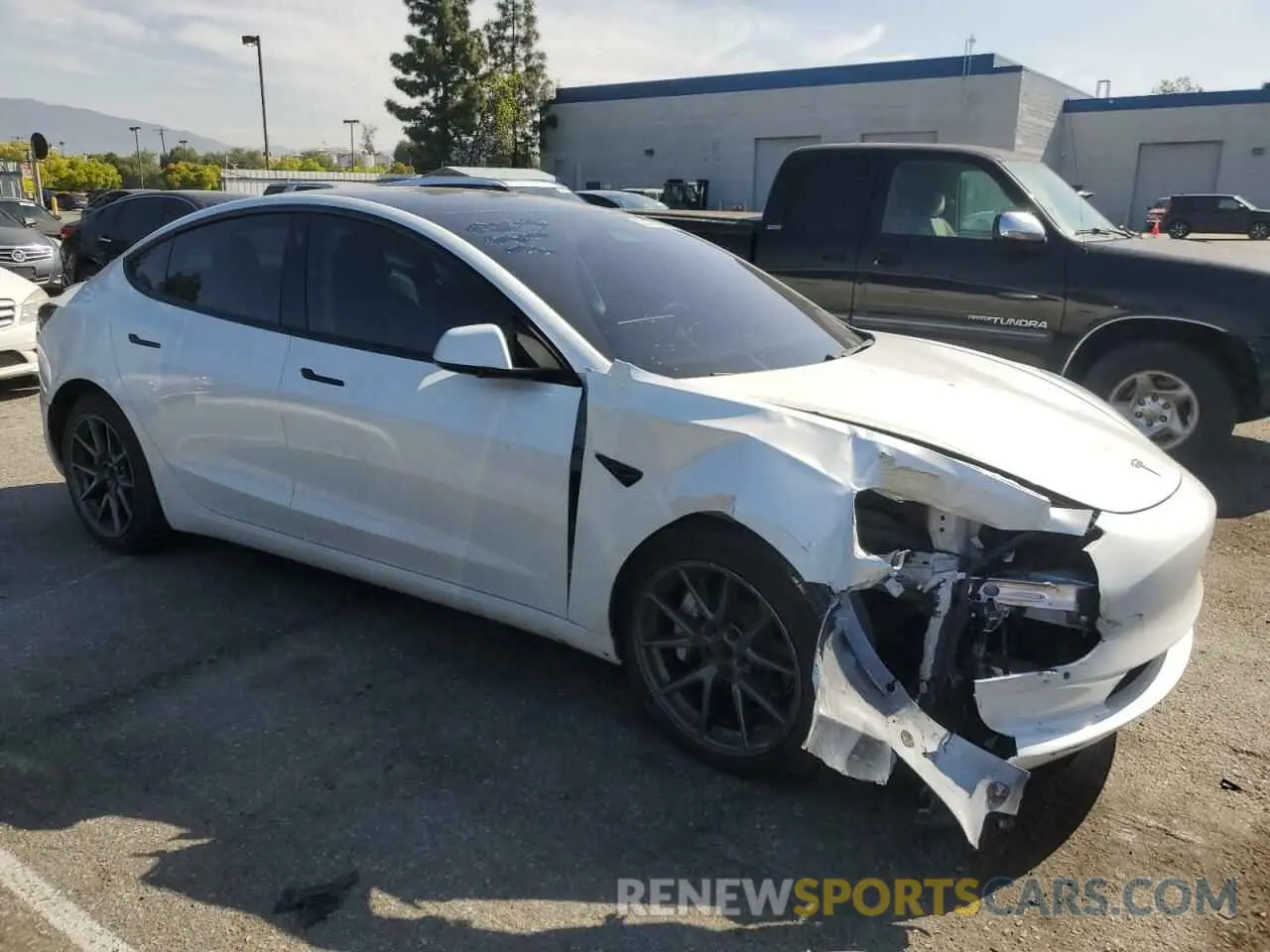 4 fotografías del automóvil dañado 5YJ3E1EA4MF002993 TESLA MODEL 3 2021