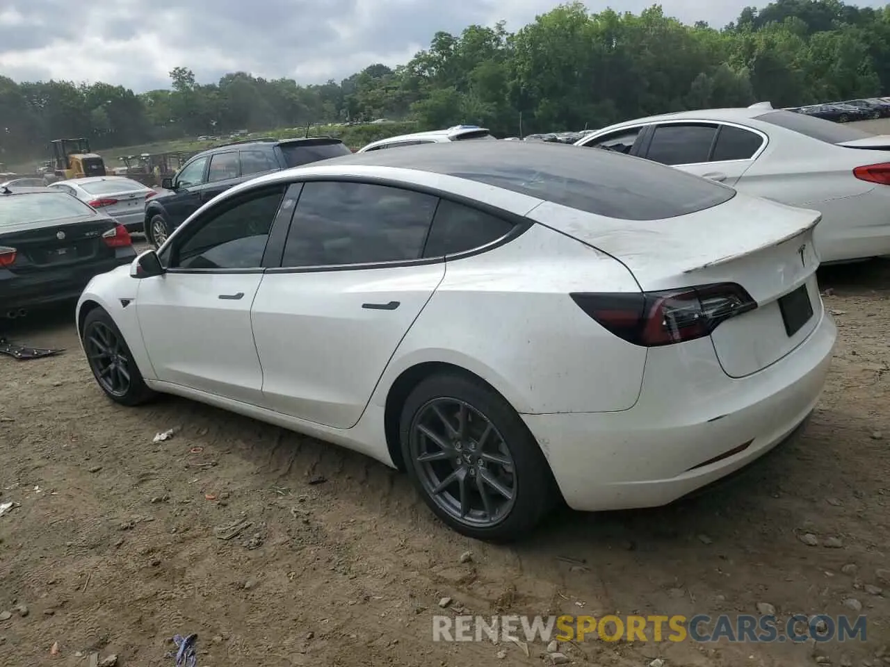 2 fotografías del automóvil dañado 5YJ3E1EA4MF018563 TESLA MODEL 3 2021