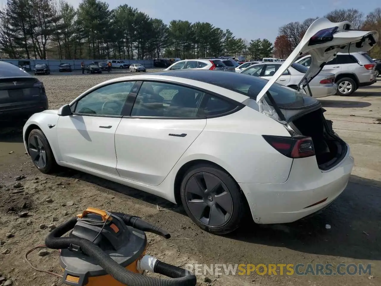 2 fotografías del automóvil dañado 5YJ3E1EA4MF099600 TESLA MODEL 3 2021