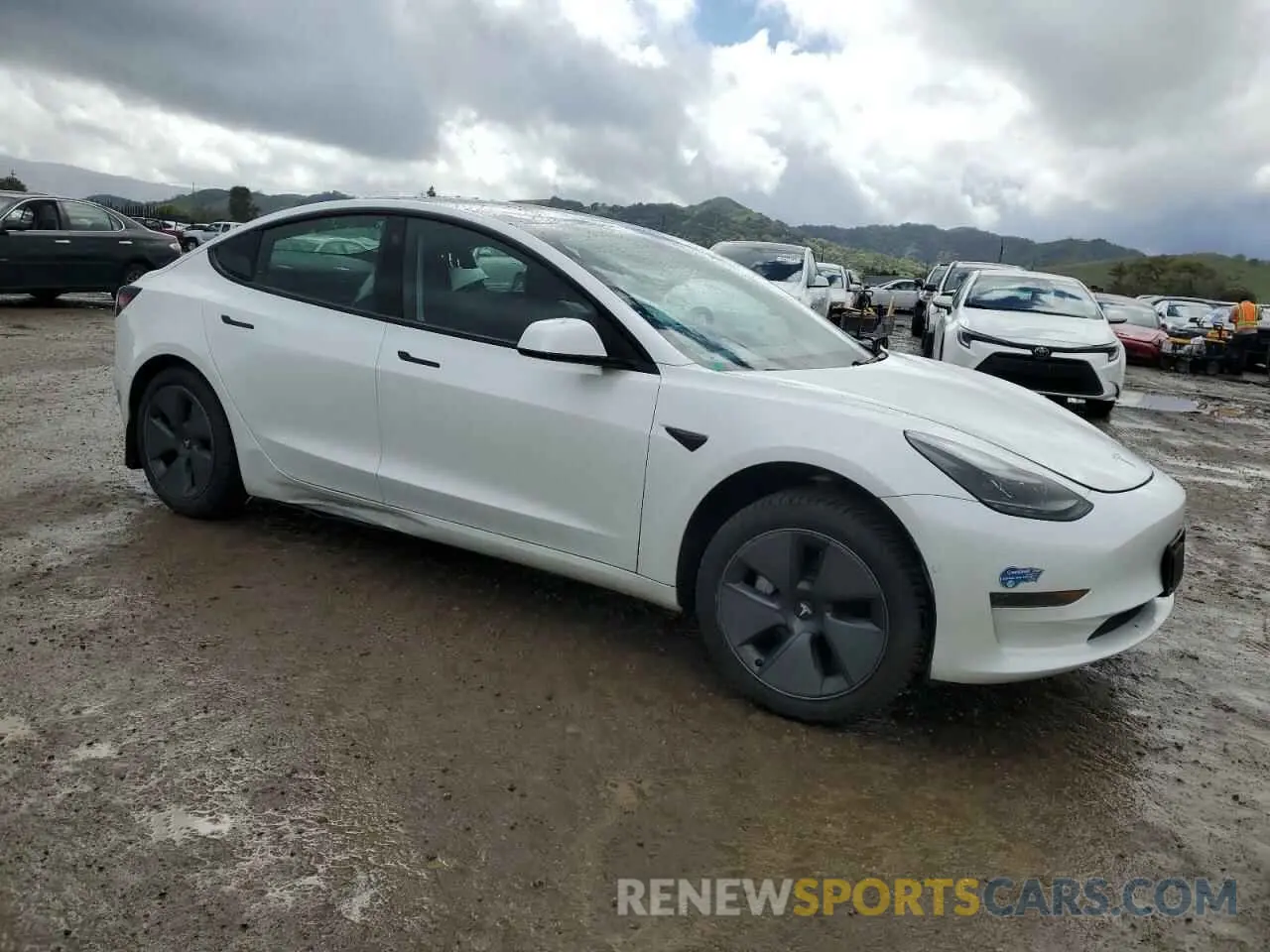 4 fotografías del automóvil dañado 5YJ3E1EA4MF877037 TESLA MODEL 3 2021