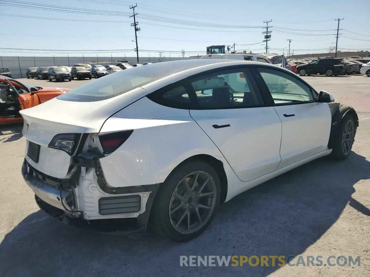 3 fotografías del automóvil dañado 5YJ3E1EA4MF976215 TESLA MODEL 3 2021