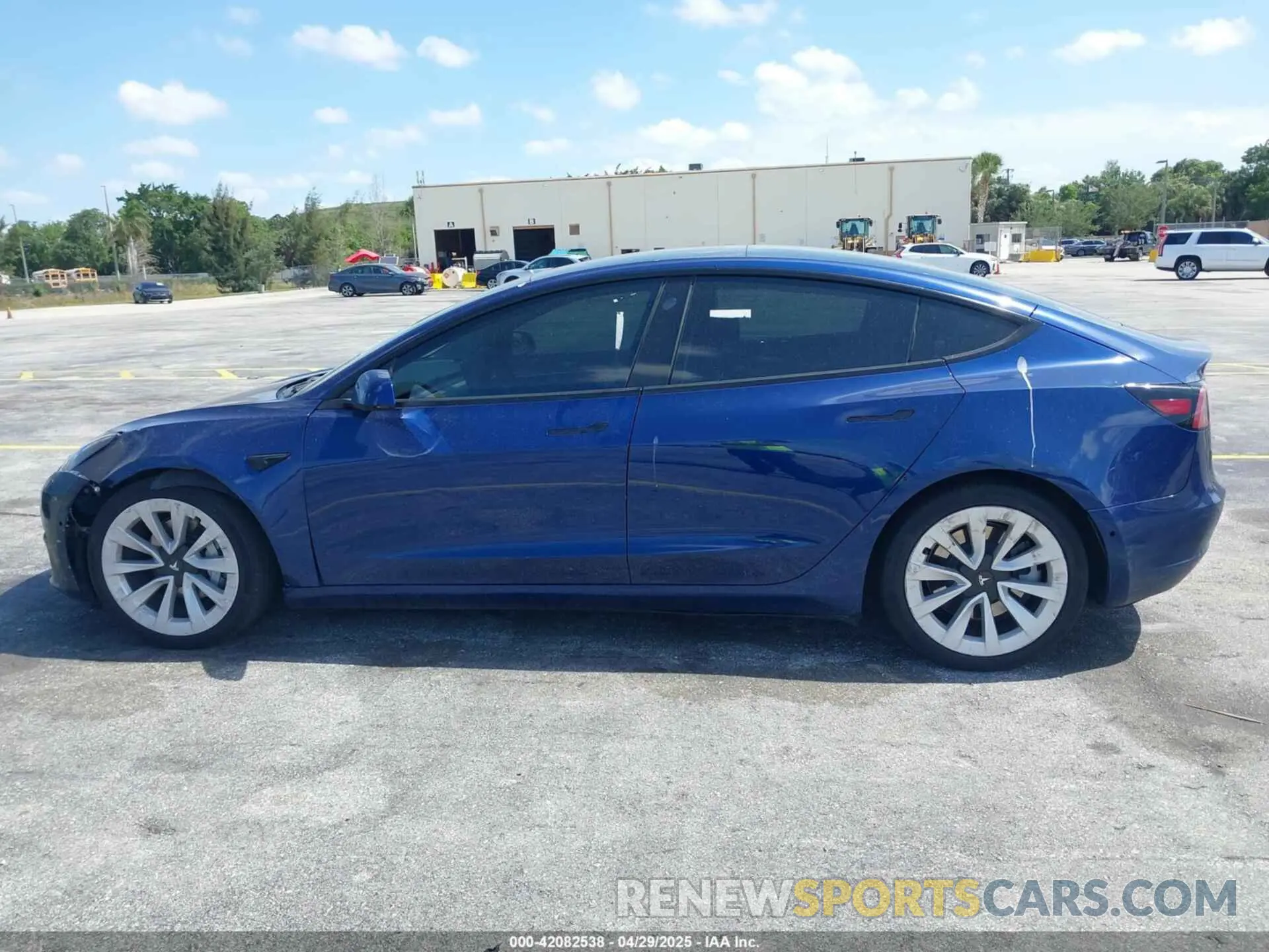 13 fotografías del automóvil dañado 5YJ3E1EA5MF031872 TESLA MODEL 3 2021
