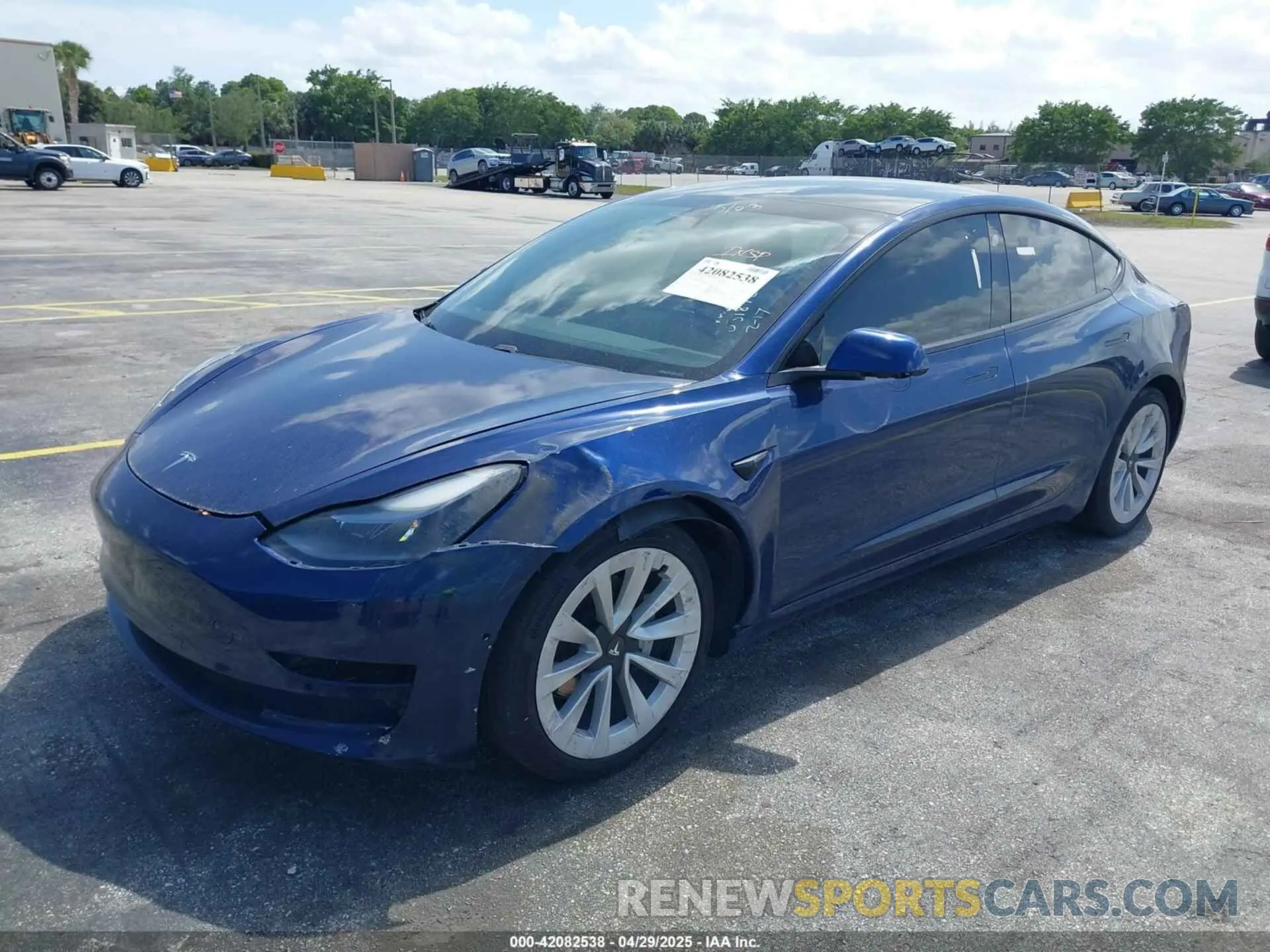 2 fotografías del automóvil dañado 5YJ3E1EA5MF031872 TESLA MODEL 3 2021