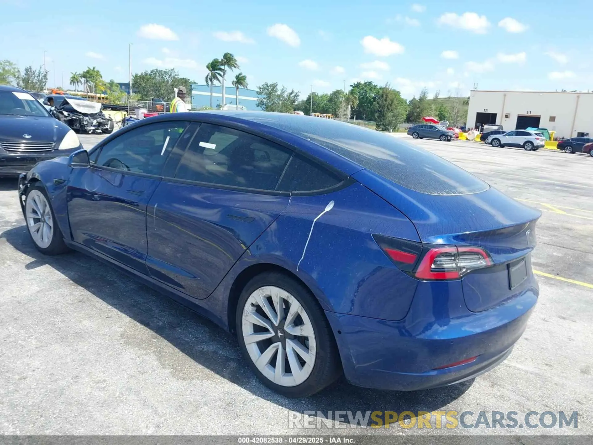 3 fotografías del automóvil dañado 5YJ3E1EA5MF031872 TESLA MODEL 3 2021