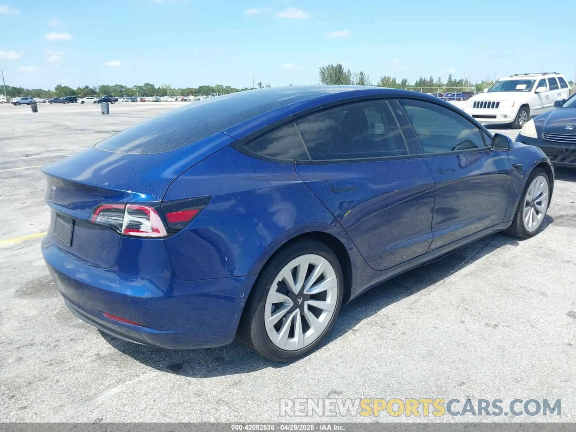 4 fotografías del automóvil dañado 5YJ3E1EA5MF031872 TESLA MODEL 3 2021