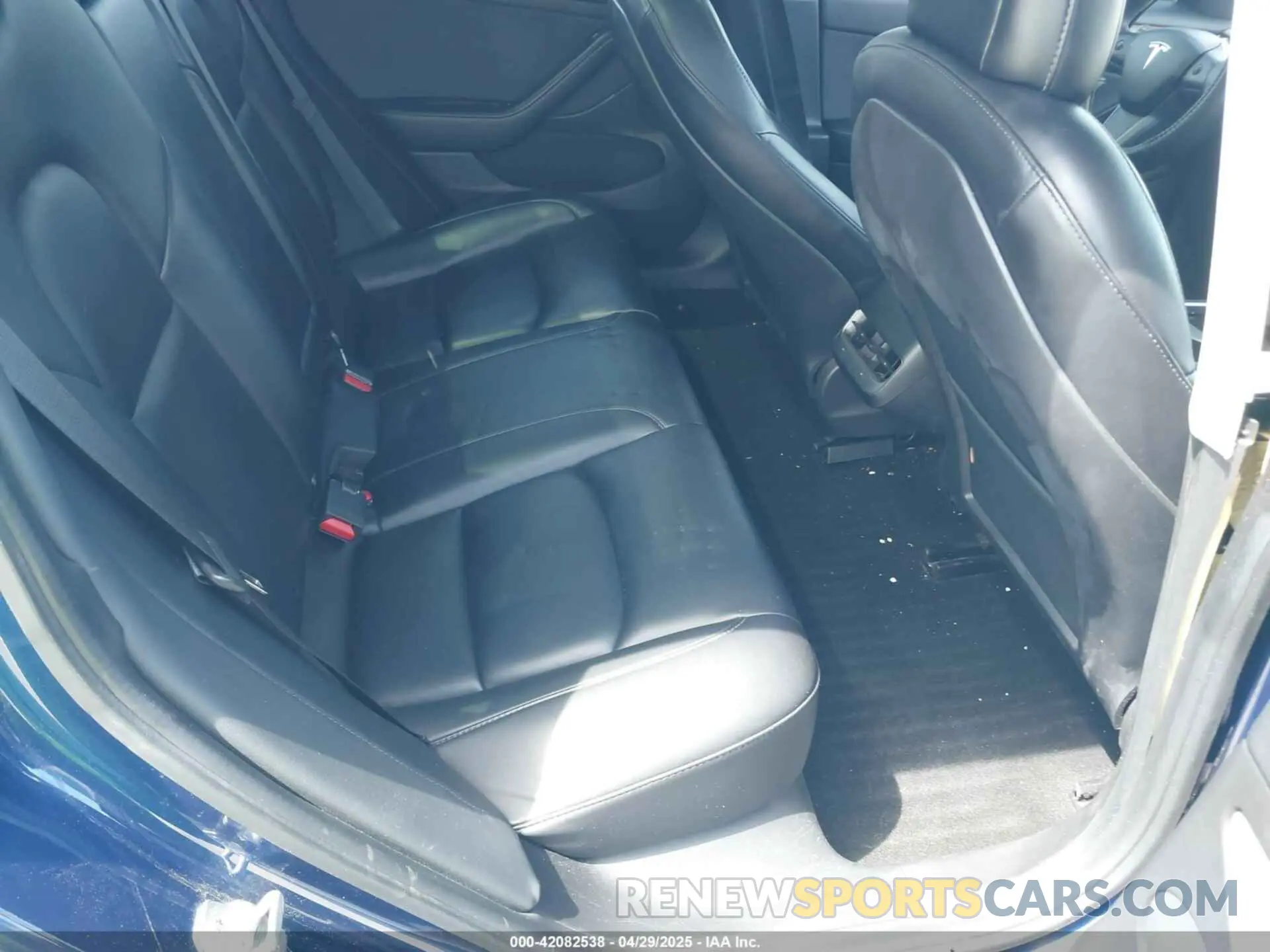 8 fotografías del automóvil dañado 5YJ3E1EA5MF031872 TESLA MODEL 3 2021