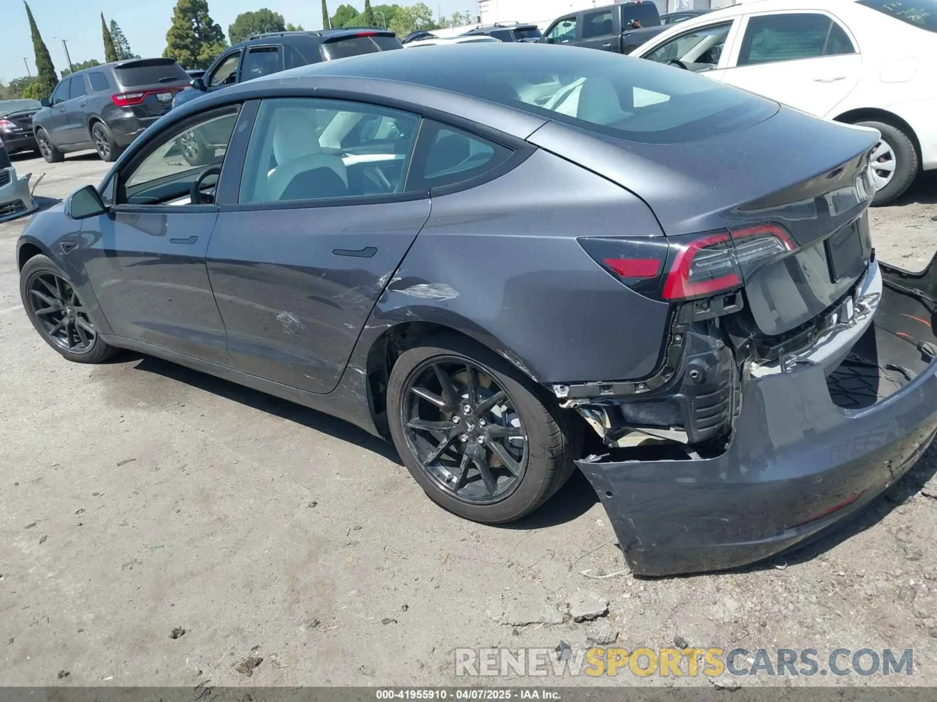 3 fotografías del automóvil dañado 5YJ3E1EA5MF069652 TESLA MODEL 3 2021
