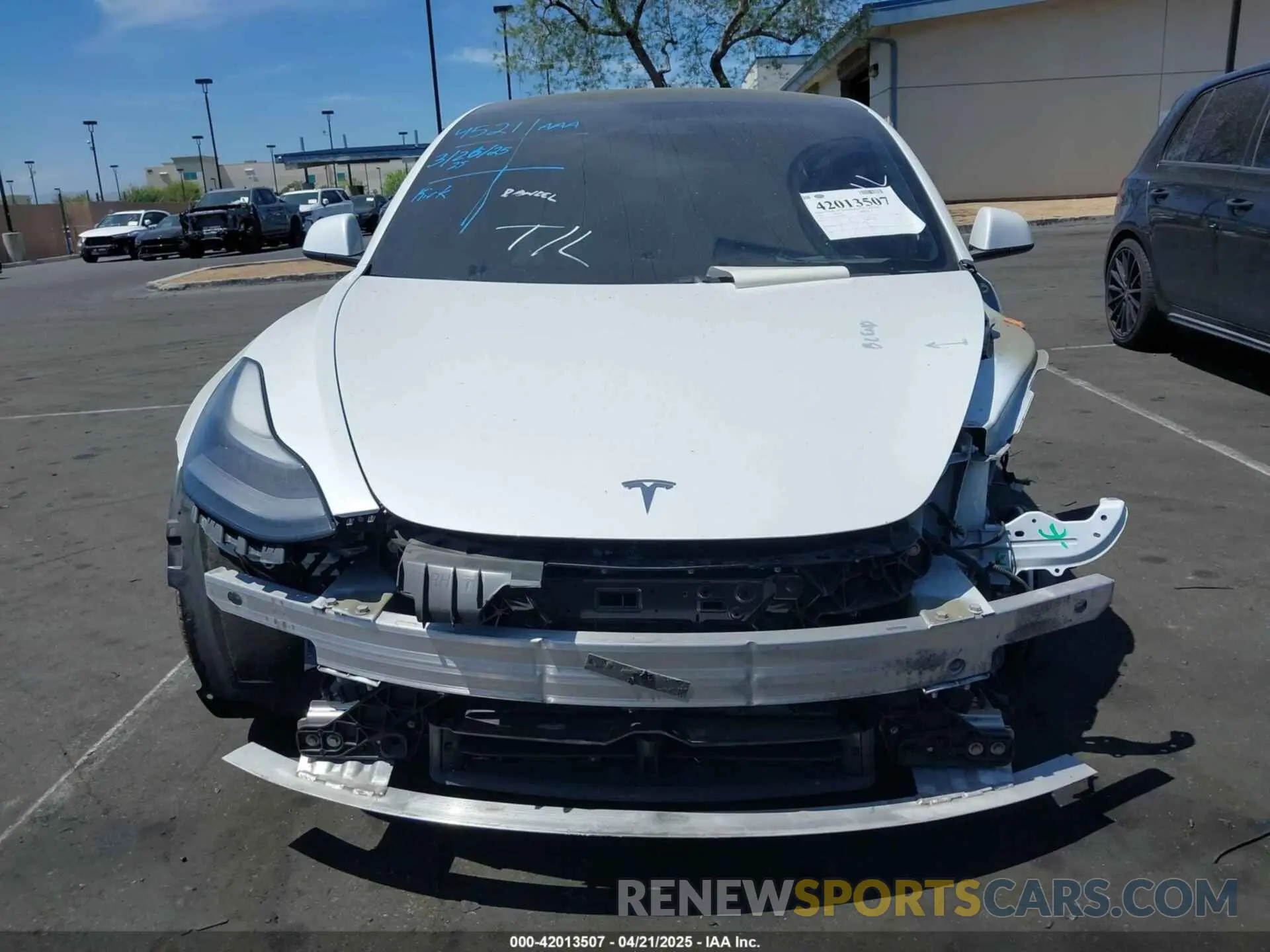 13 fotografías del automóvil dañado 5YJ3E1EA5MF097354 TESLA MODEL 3 2021
