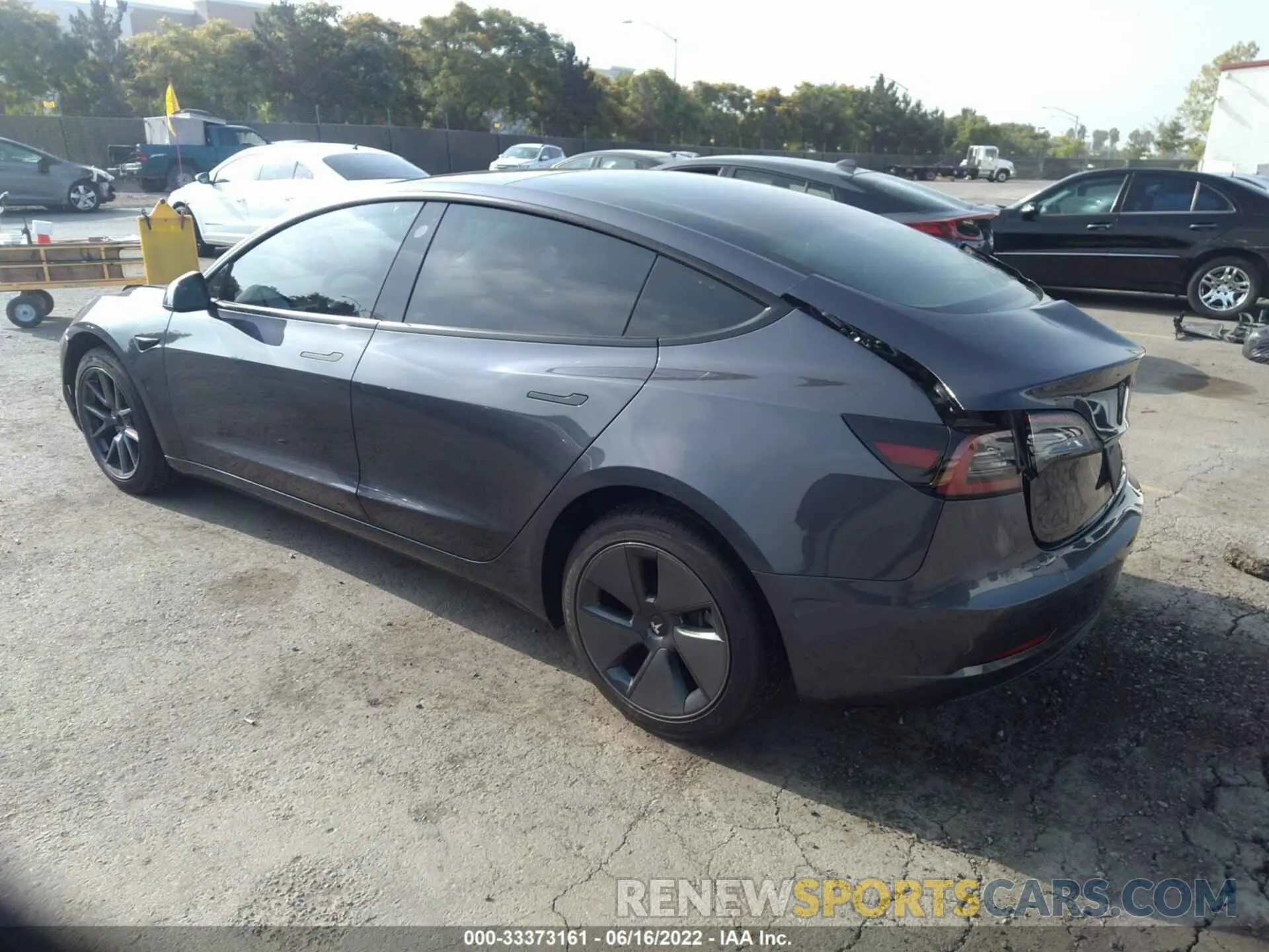 3 fotografías del automóvil dañado 5YJ3E1EA5MF100270 TESLA MODEL 3 2021