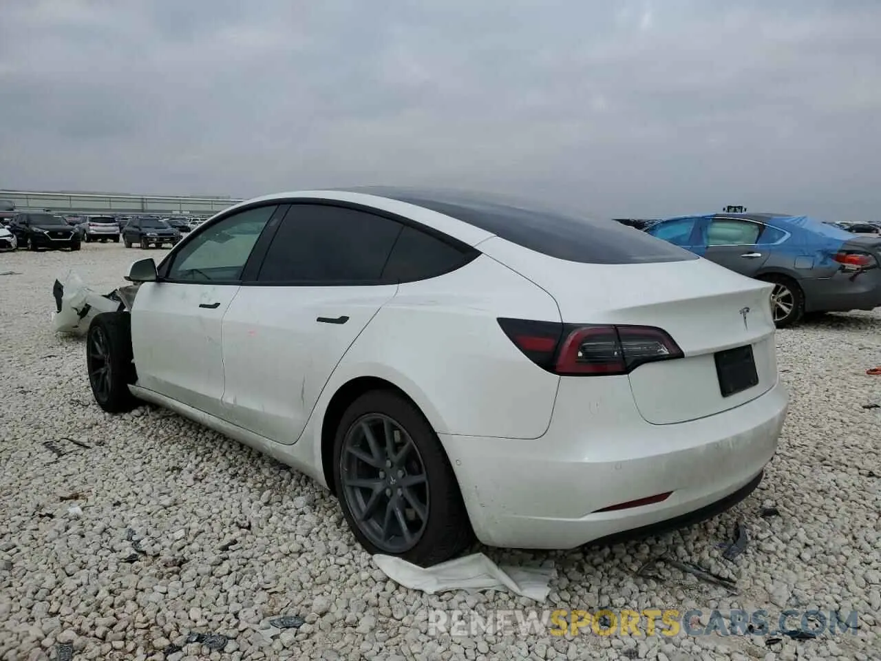 2 fotografías del automóvil dañado 5YJ3E1EA5MF100740 TESLA MODEL 3 2021