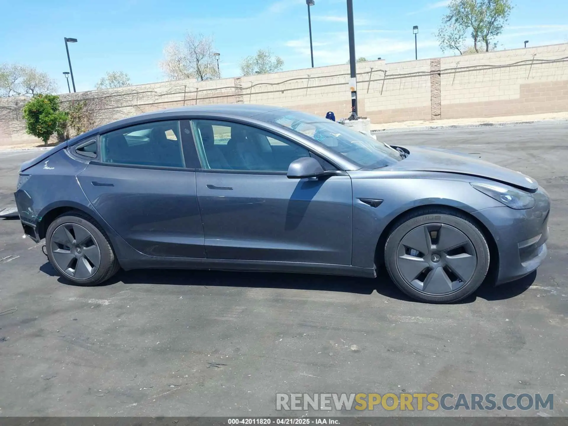 14 fotografías del automóvil dañado 5YJ3E1EA6MF006544 TESLA MODEL 3 2021