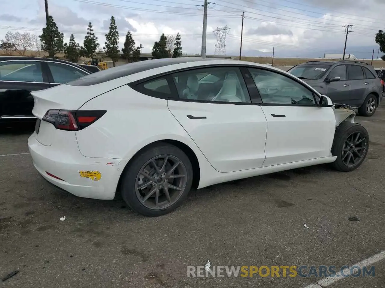 3 fotografías del automóvil dañado 5YJ3E1EA6MF066064 TESLA MODEL 3 2021
