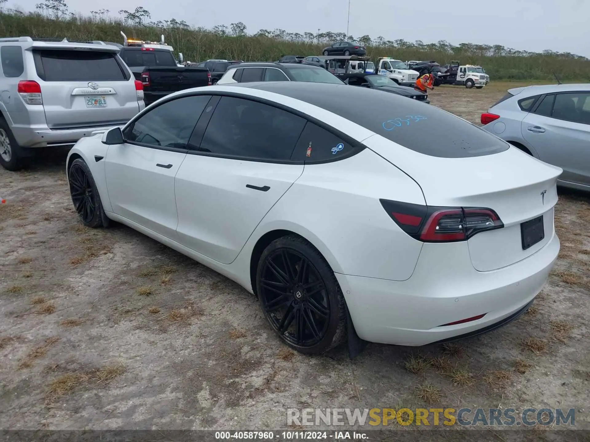3 fotografías del automóvil dañado 5YJ3E1EA6MF852477 TESLA MODEL 3 2021