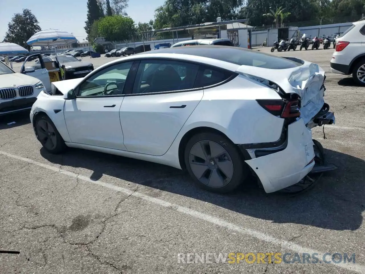 2 fotografías del automóvil dañado 5YJ3E1EA7MF017472 TESLA MODEL 3 2021