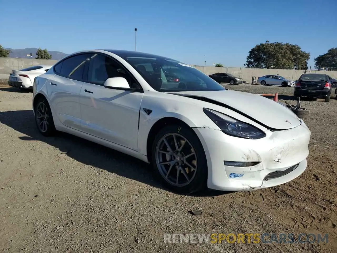 4 fotografías del automóvil dañado 5YJ3E1EA7MF023112 TESLA MODEL 3 2021