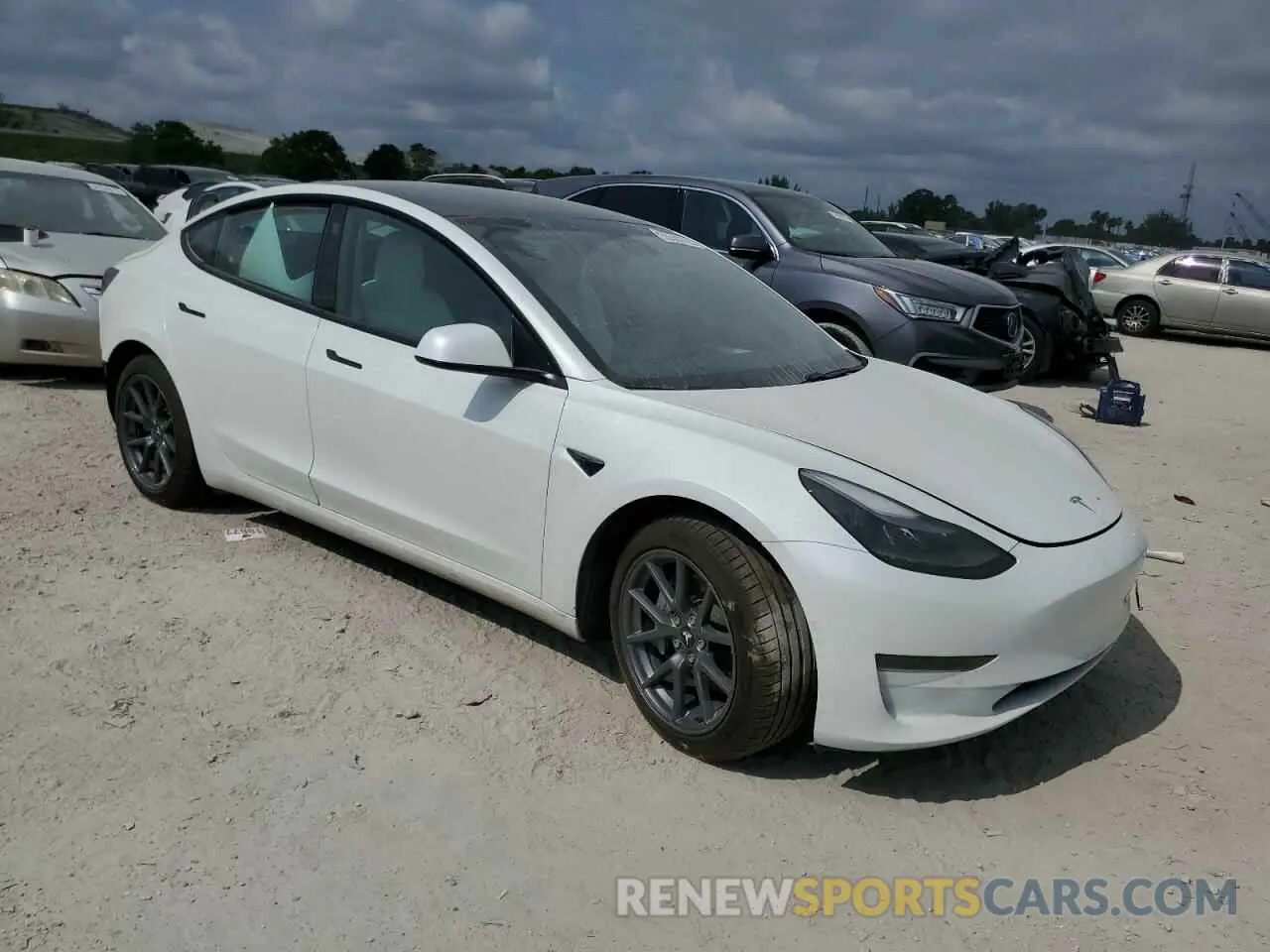 4 fotografías del automóvil dañado 5YJ3E1EA7MF084900 TESLA MODEL 3 2021