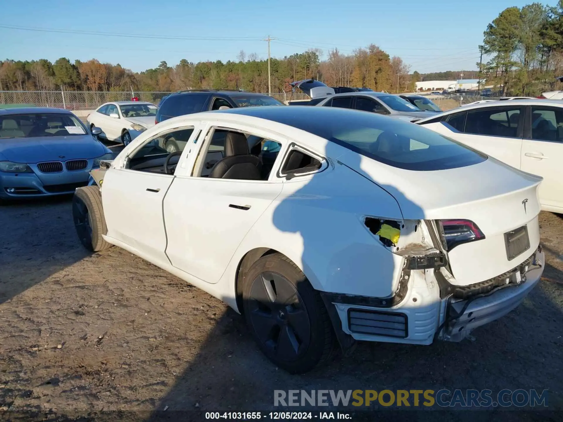 3 fotografías del automóvil dañado 5YJ3E1EA7MF861009 TESLA MODEL 3 2021