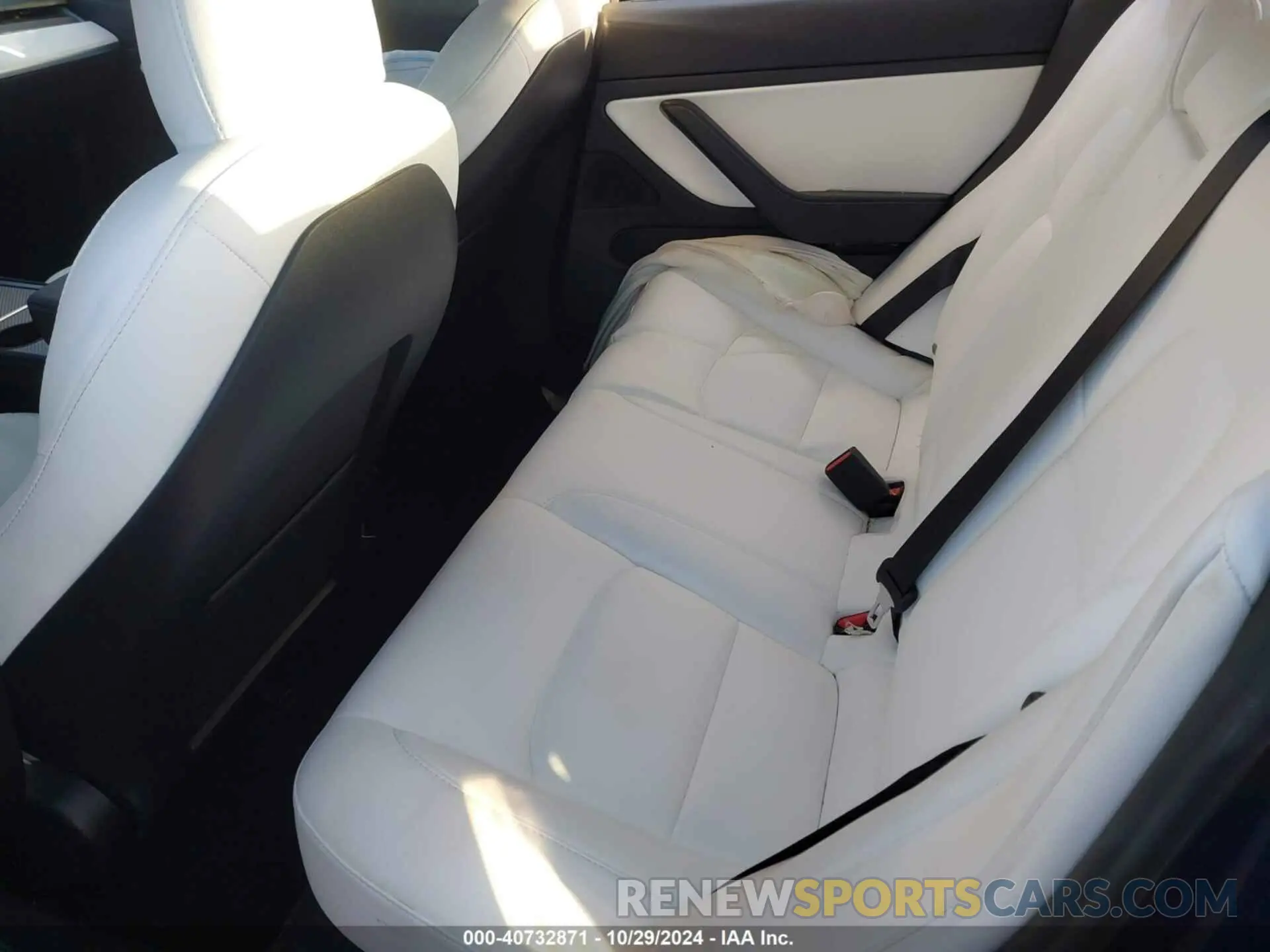 8 fotografías del automóvil dañado 5YJ3E1EA7MF875007 TESLA MODEL 3 2021