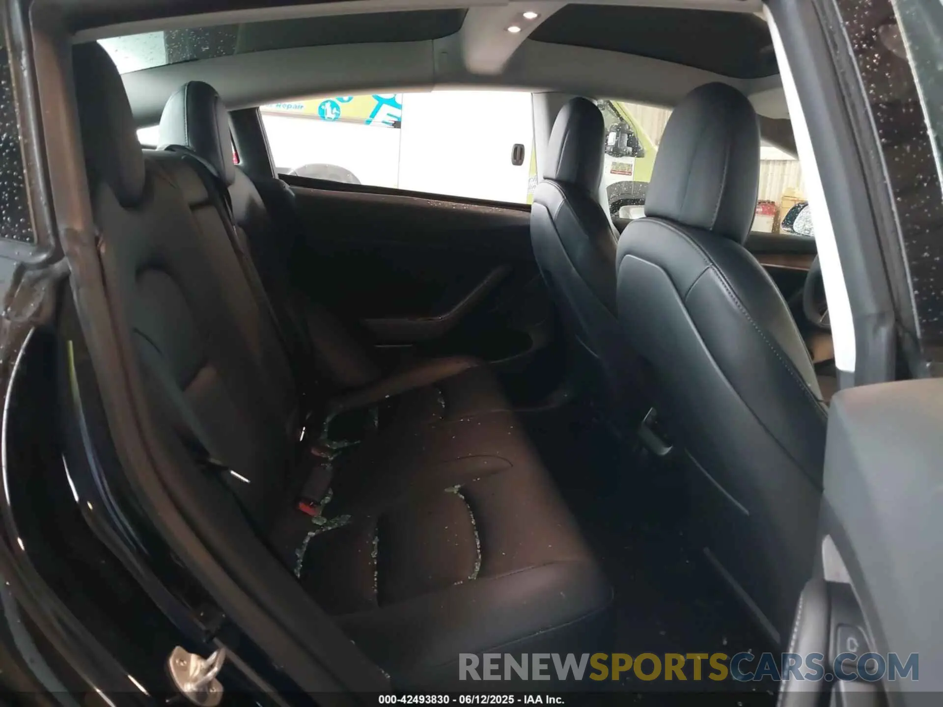 8 fotografías del automóvil dañado 5YJ3E1EA7MF986818 TESLA MODEL 3 2021