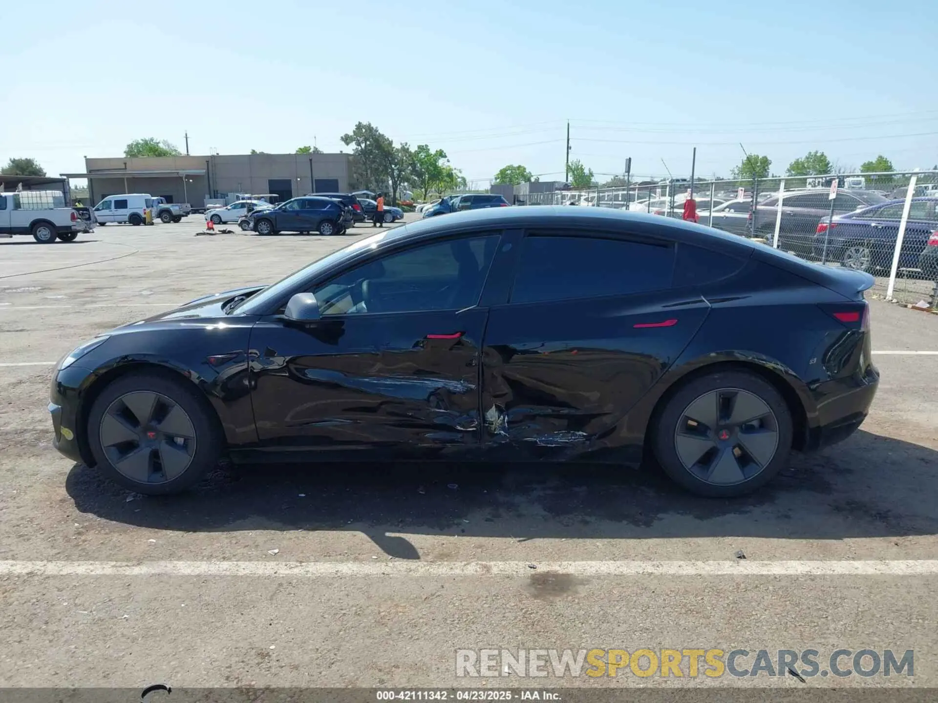 13 fotografías del automóvil dañado 5YJ3E1EA7MF992425 TESLA MODEL 3 2021