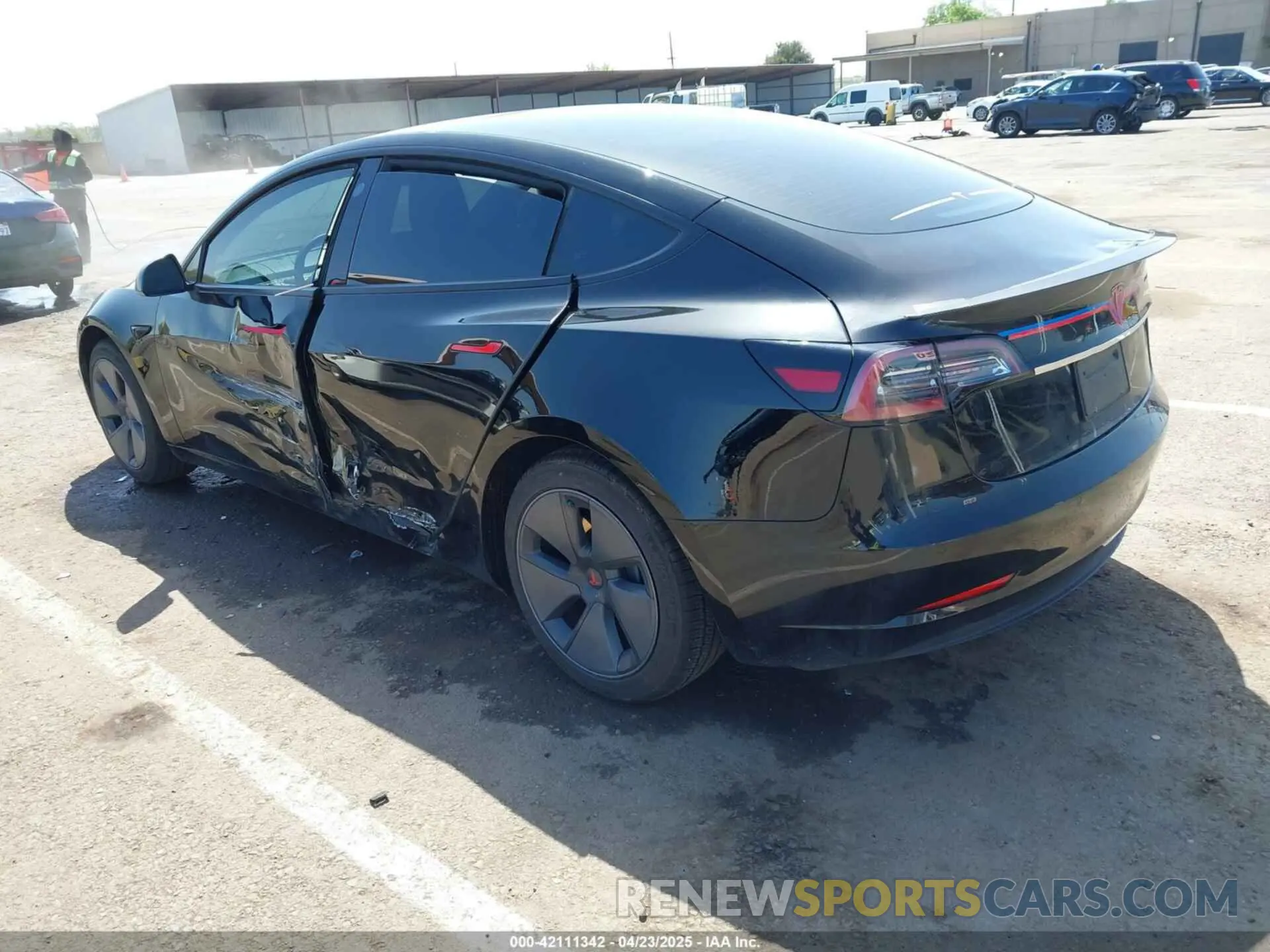 3 fotografías del automóvil dañado 5YJ3E1EA7MF992425 TESLA MODEL 3 2021