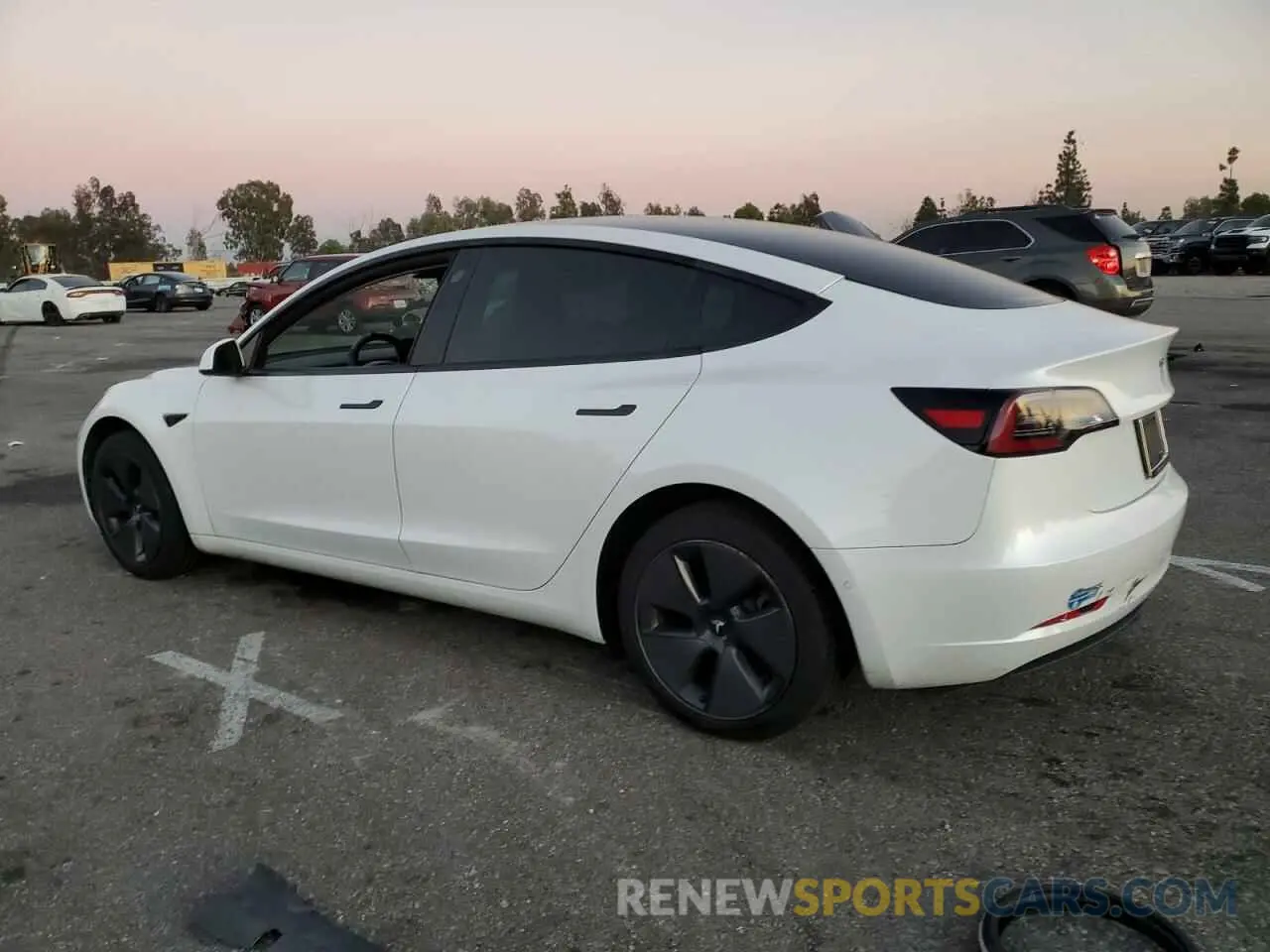 2 fotografías del automóvil dañado 5YJ3E1EA7MF996815 TESLA MODEL 3 2021