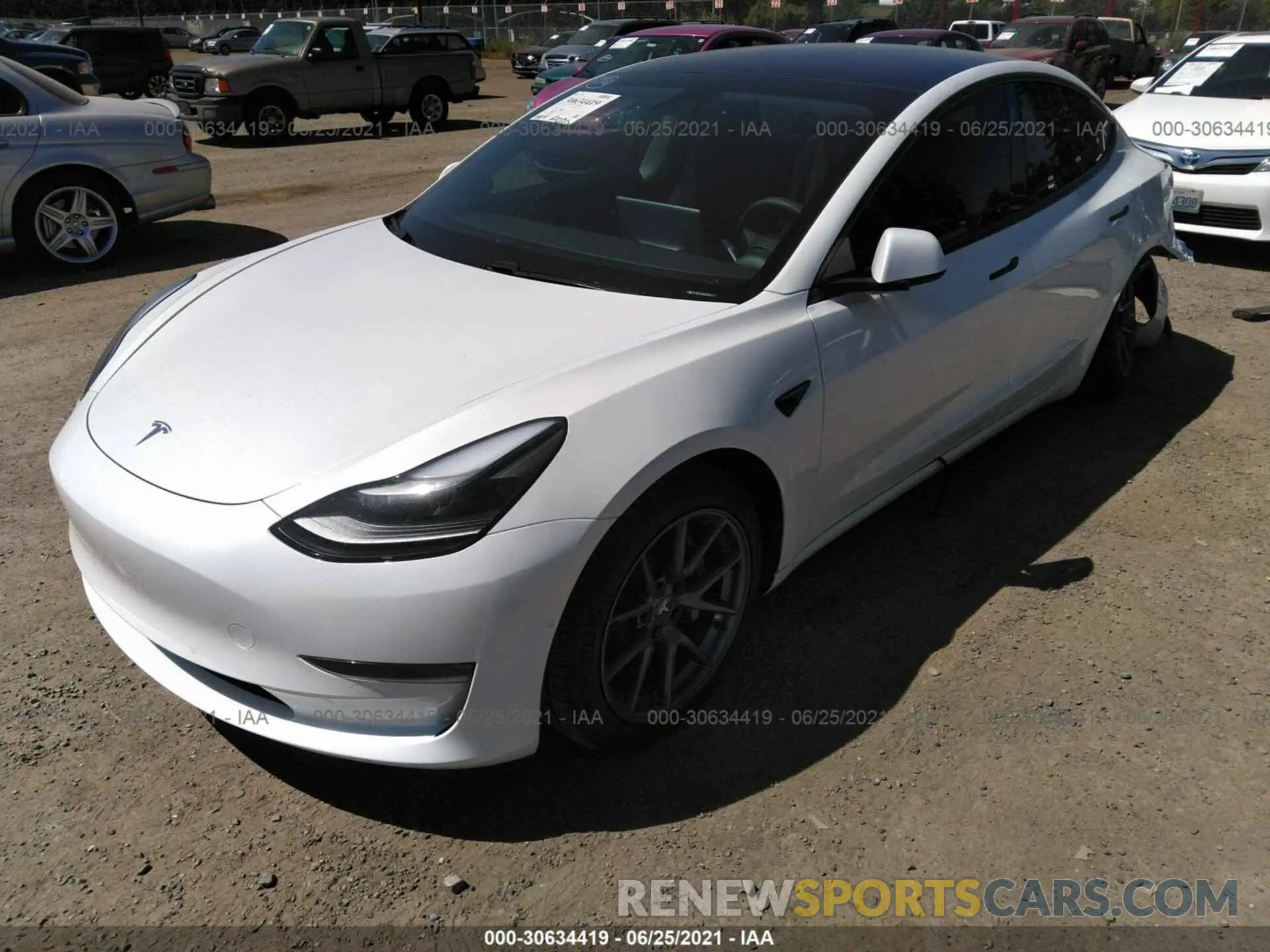 2 fotografías del automóvil dañado 5YJ3E1EA8MF867661 TESLA MODEL 3 2021