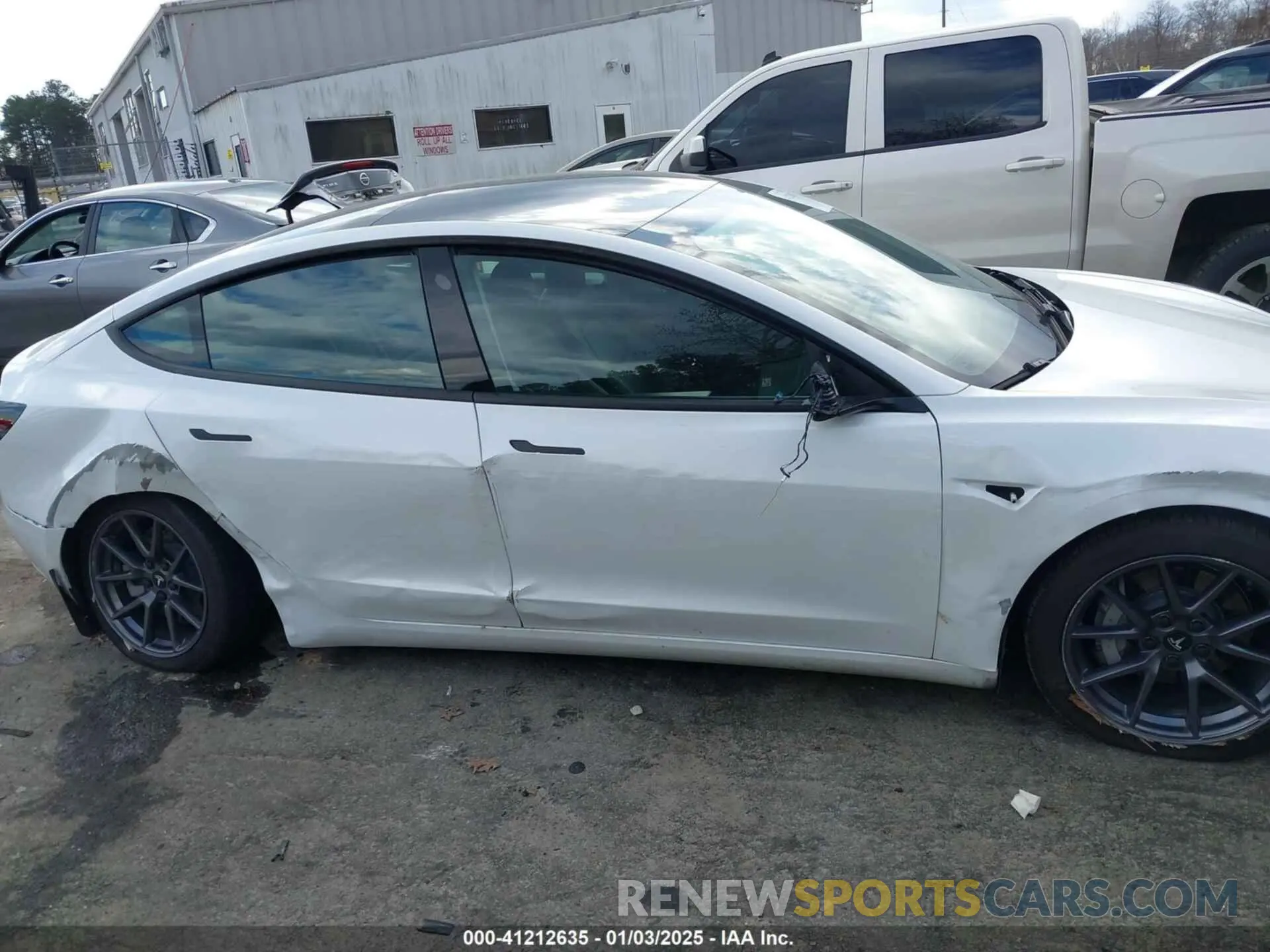 12 fotografías del automóvil dañado 5YJ3E1EA8MF977447 TESLA MODEL 3 2021