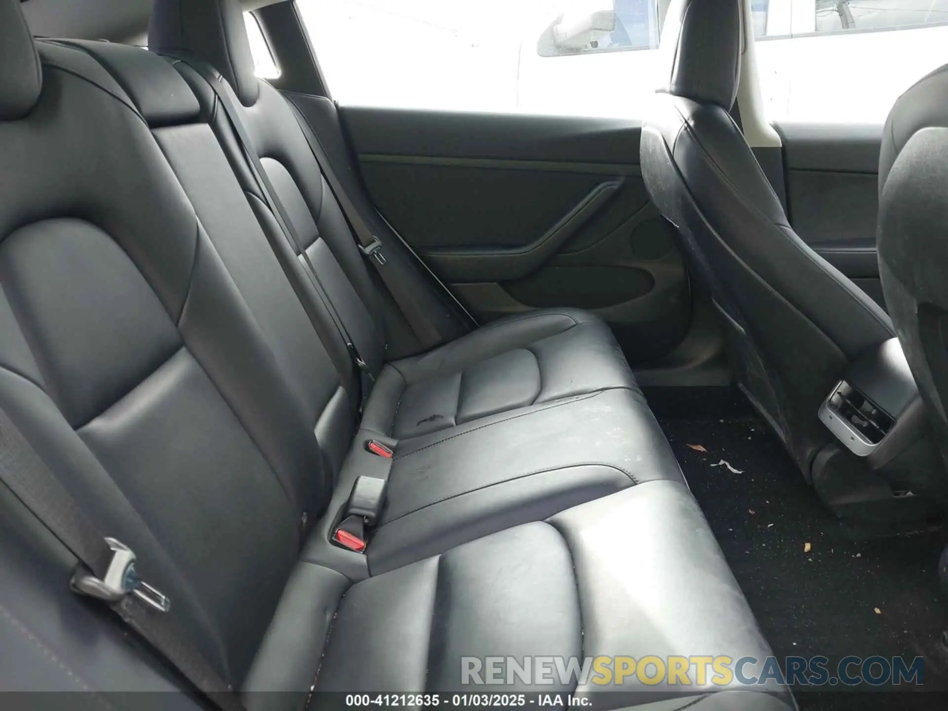 8 fotografías del automóvil dañado 5YJ3E1EA8MF977447 TESLA MODEL 3 2021
