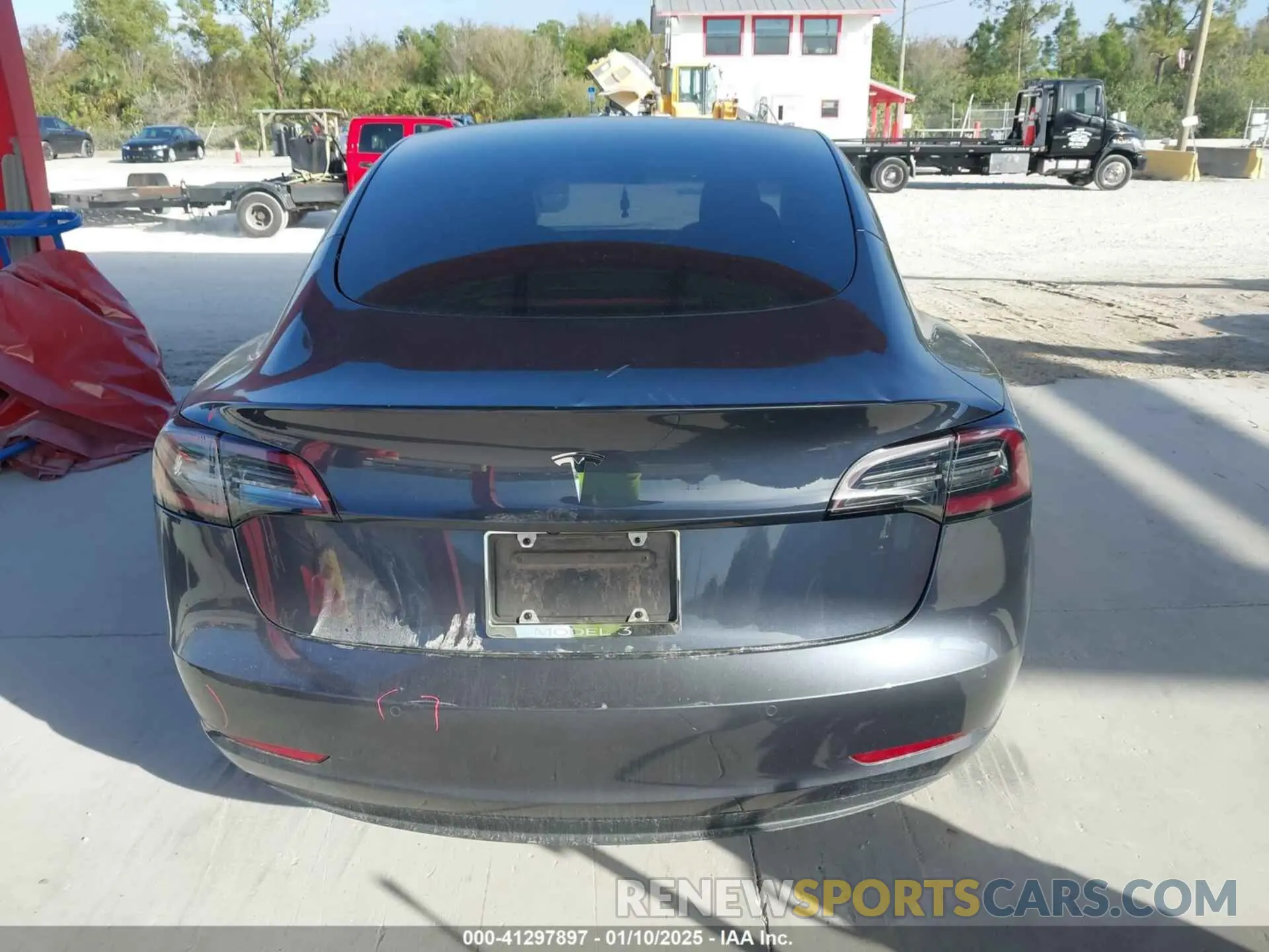 17 fotografías del automóvil dañado 5YJ3E1EA9MF027467 TESLA MODEL 3 2021