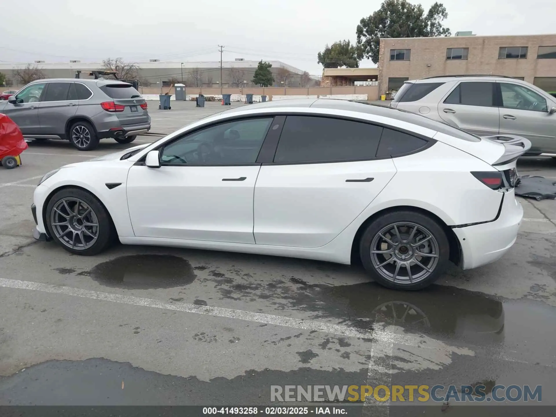 15 fotografías del automóvil dañado 5YJ3E1EA9MF051204 TESLA MODEL 3 2021