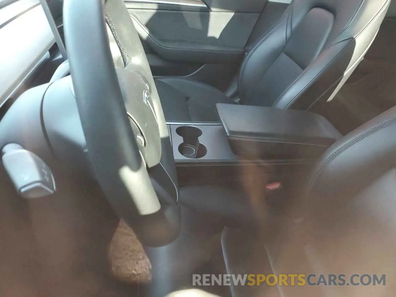 9 fotografías del automóvil dañado 5YJ3E1EA9MF096143 TESLA MODEL 3 2021