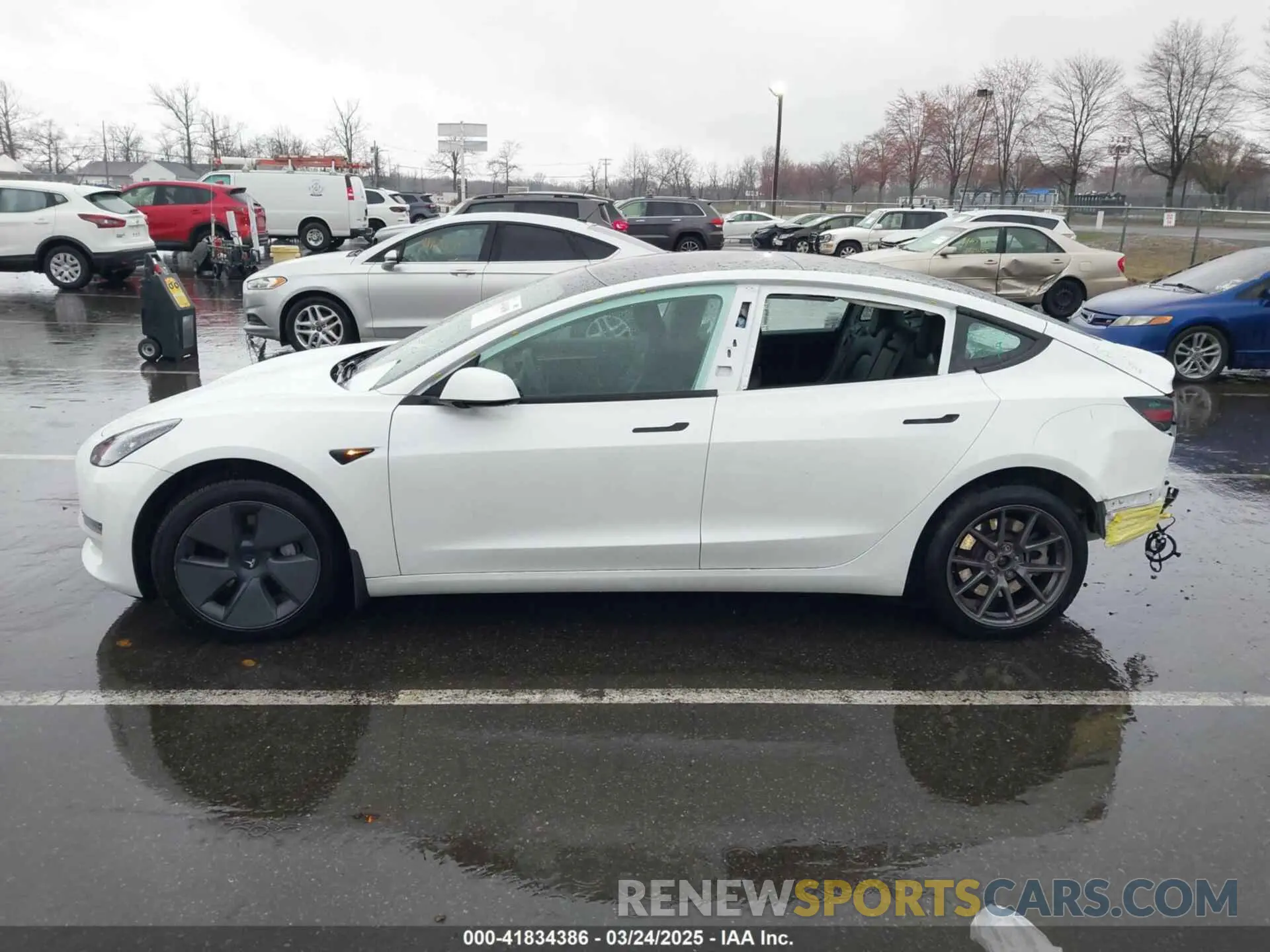 13 fotografías del automóvil dañado 5YJ3E1EAXMF052765 TESLA MODEL 3 2021