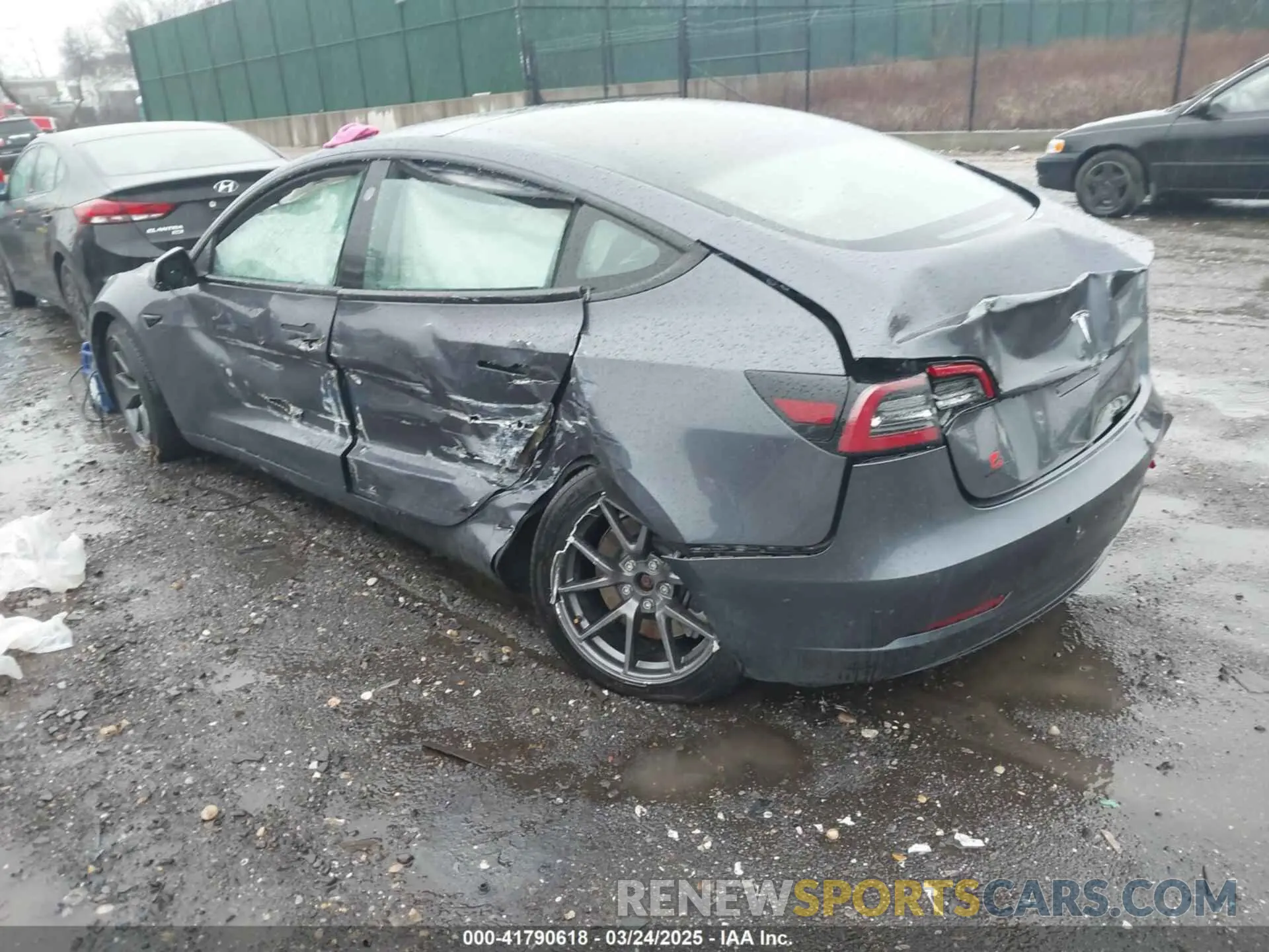3 fotografías del automóvil dañado 5YJ3E1EAXMF087841 TESLA MODEL 3 2021